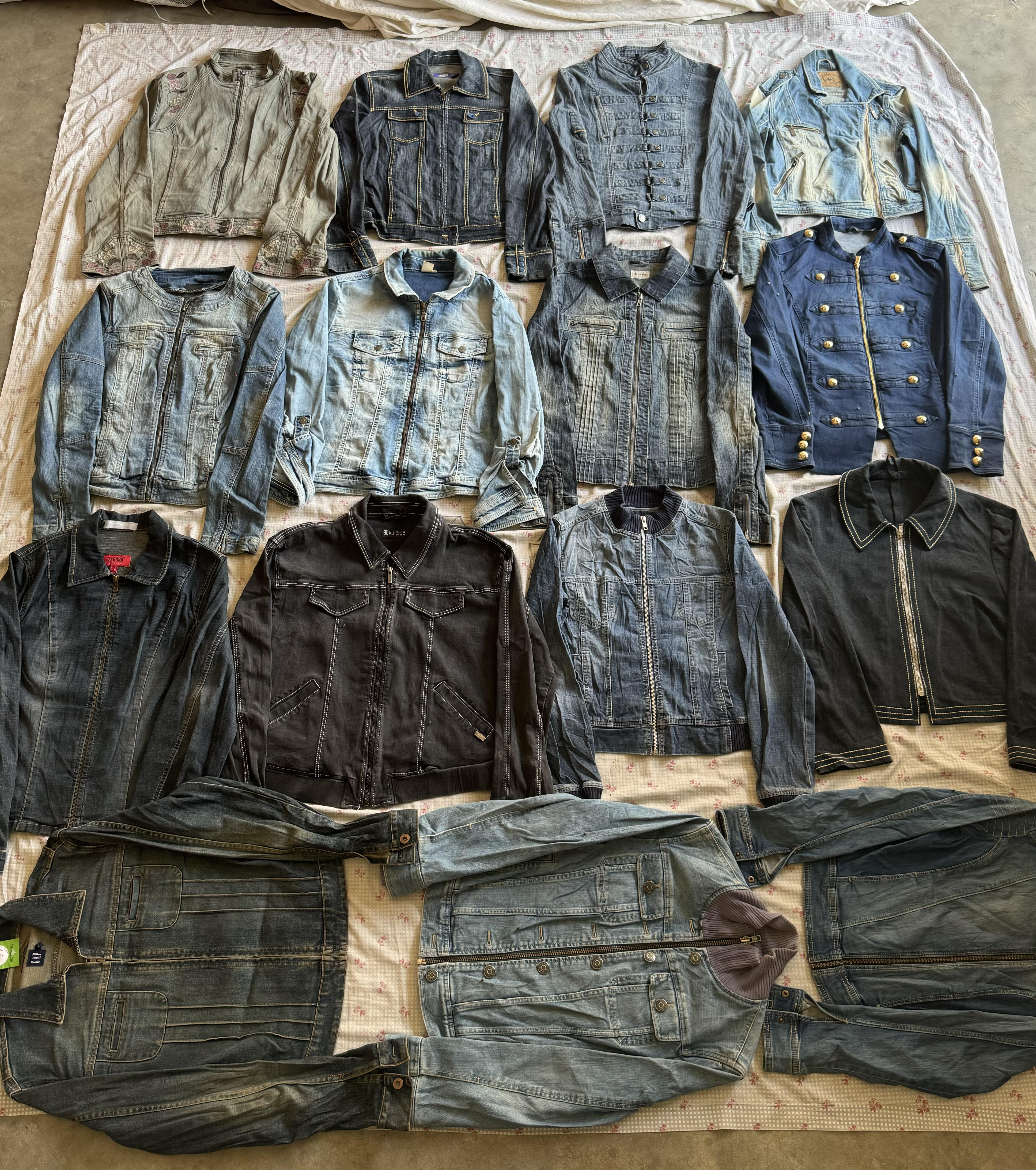 Veste en denim zippée 20 pièces