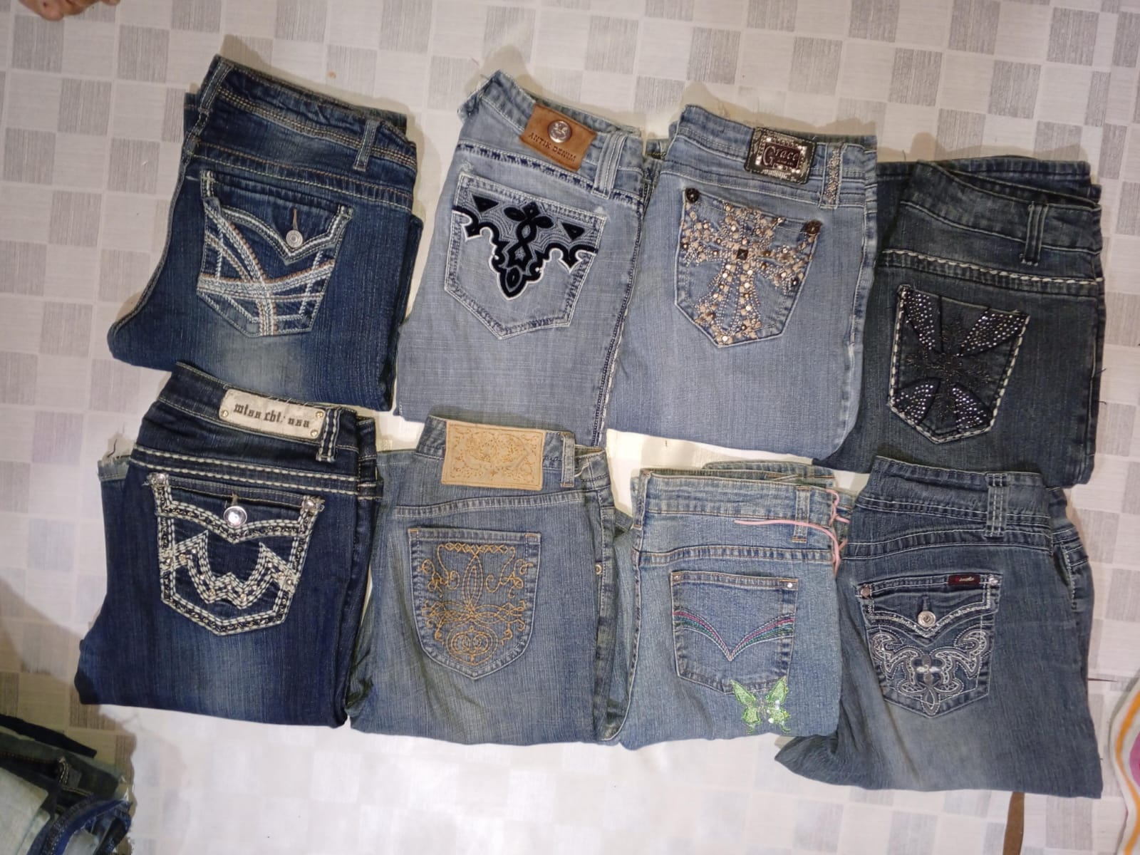 ID NO 99 True religion y2k and other mix brands total 11