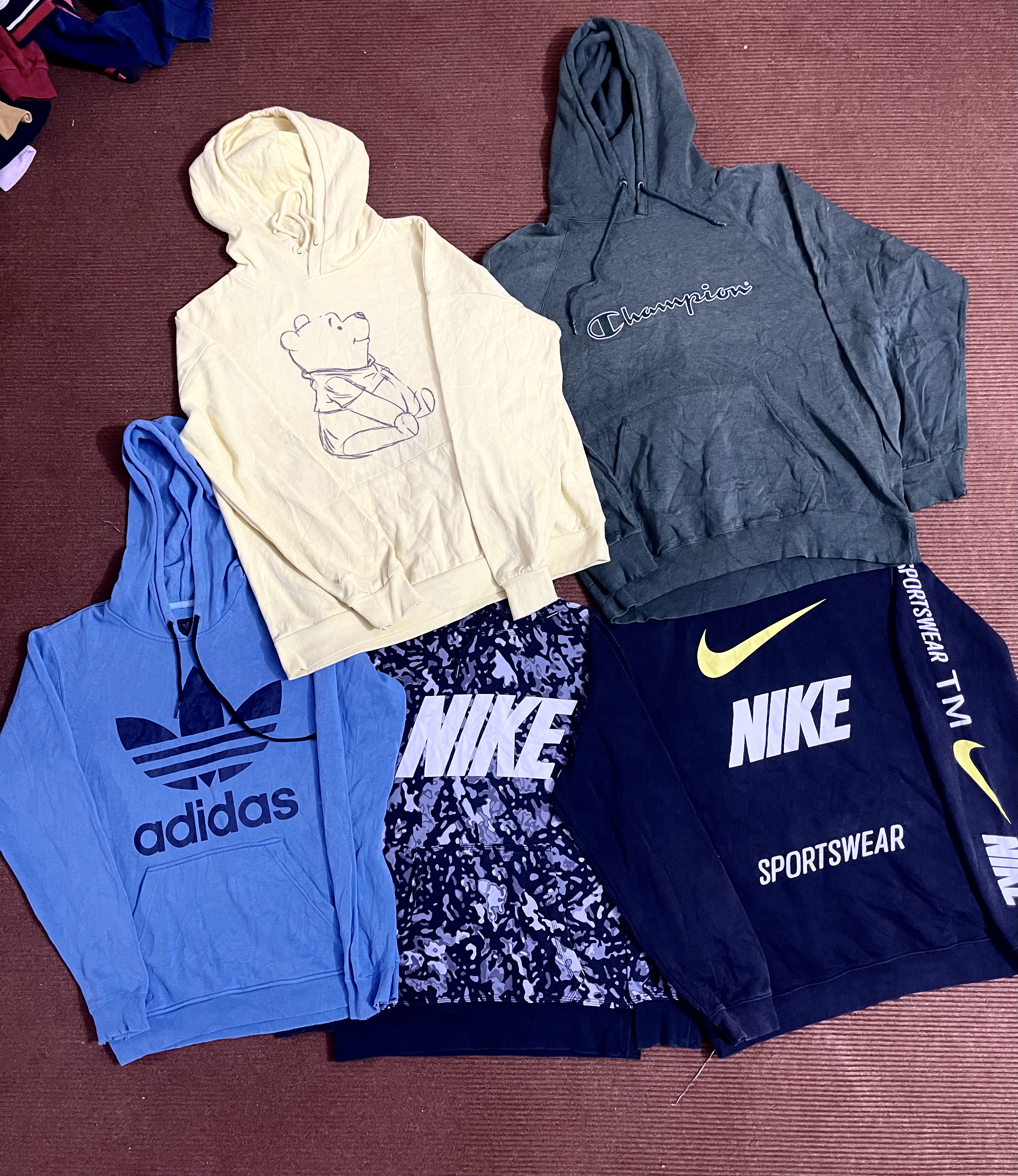 Sweatshirts de marque Nike, Champion et Adidas-----10 pièces