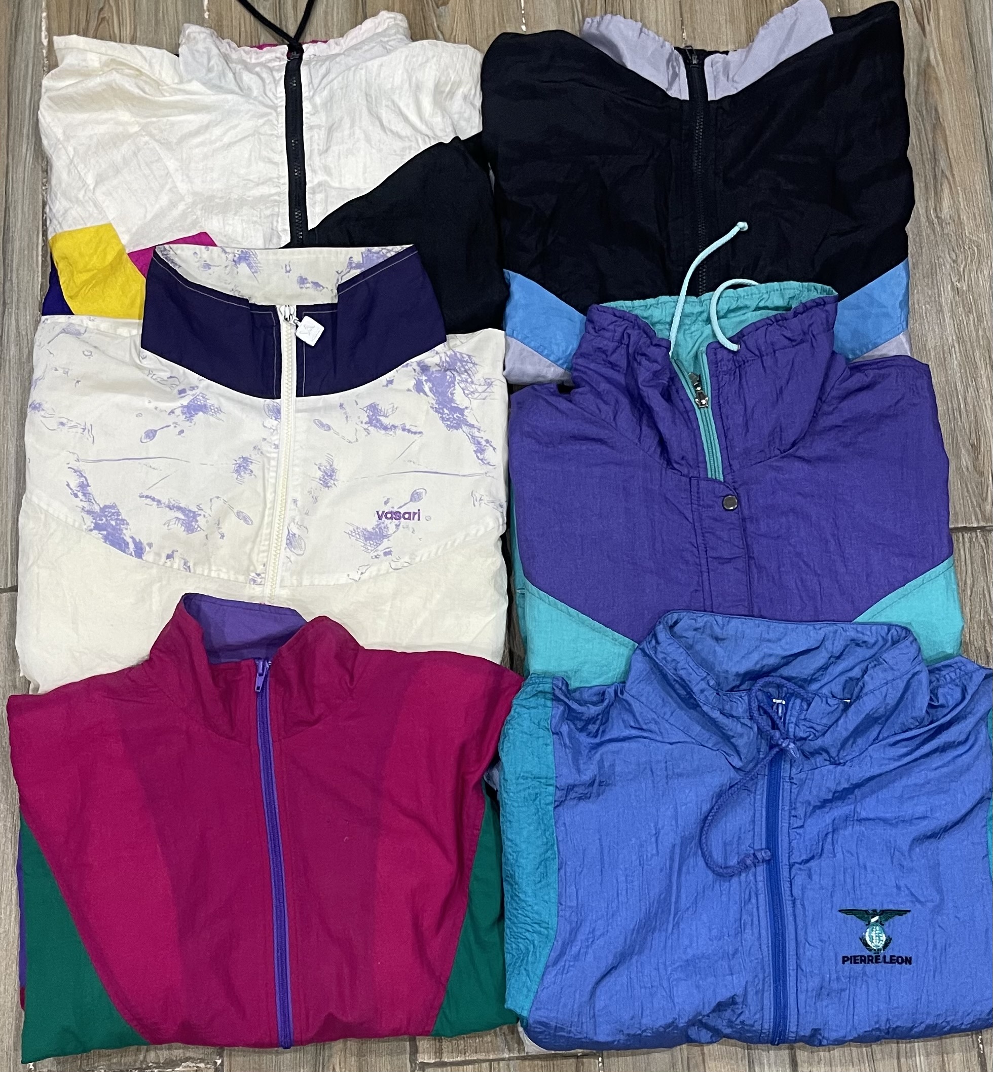 Vintage Funky Style Windbreaker - 10 Pieces
