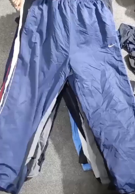 ビンテージ NIKE トラックパンツ