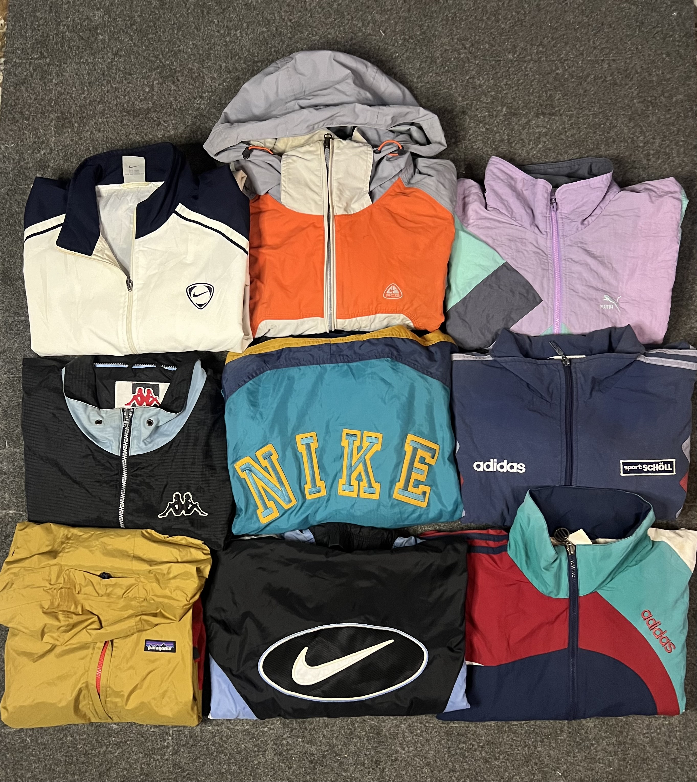 Mixed Branded Vintage Windbreakers