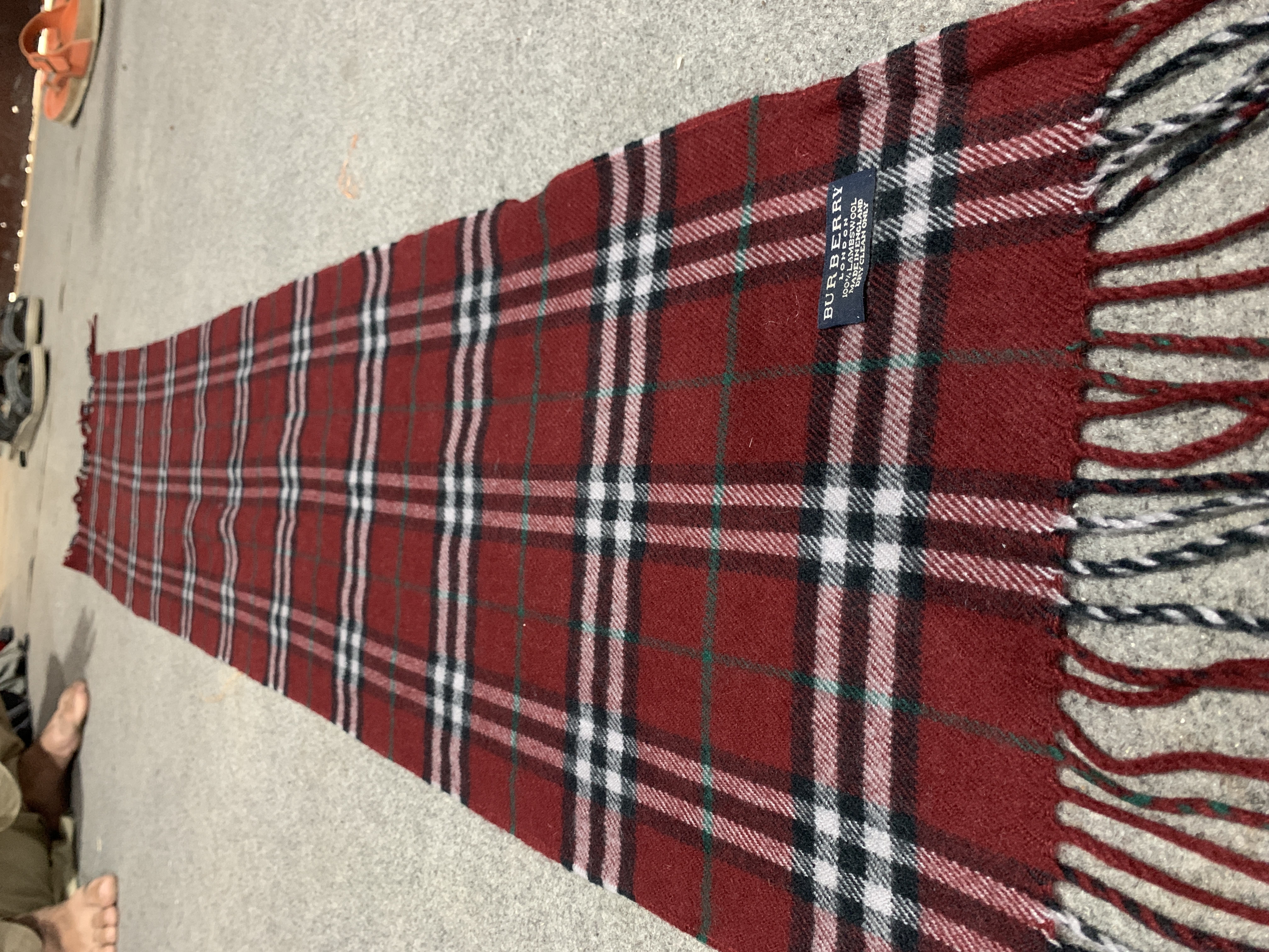 Cachecol Burberry 100 peças