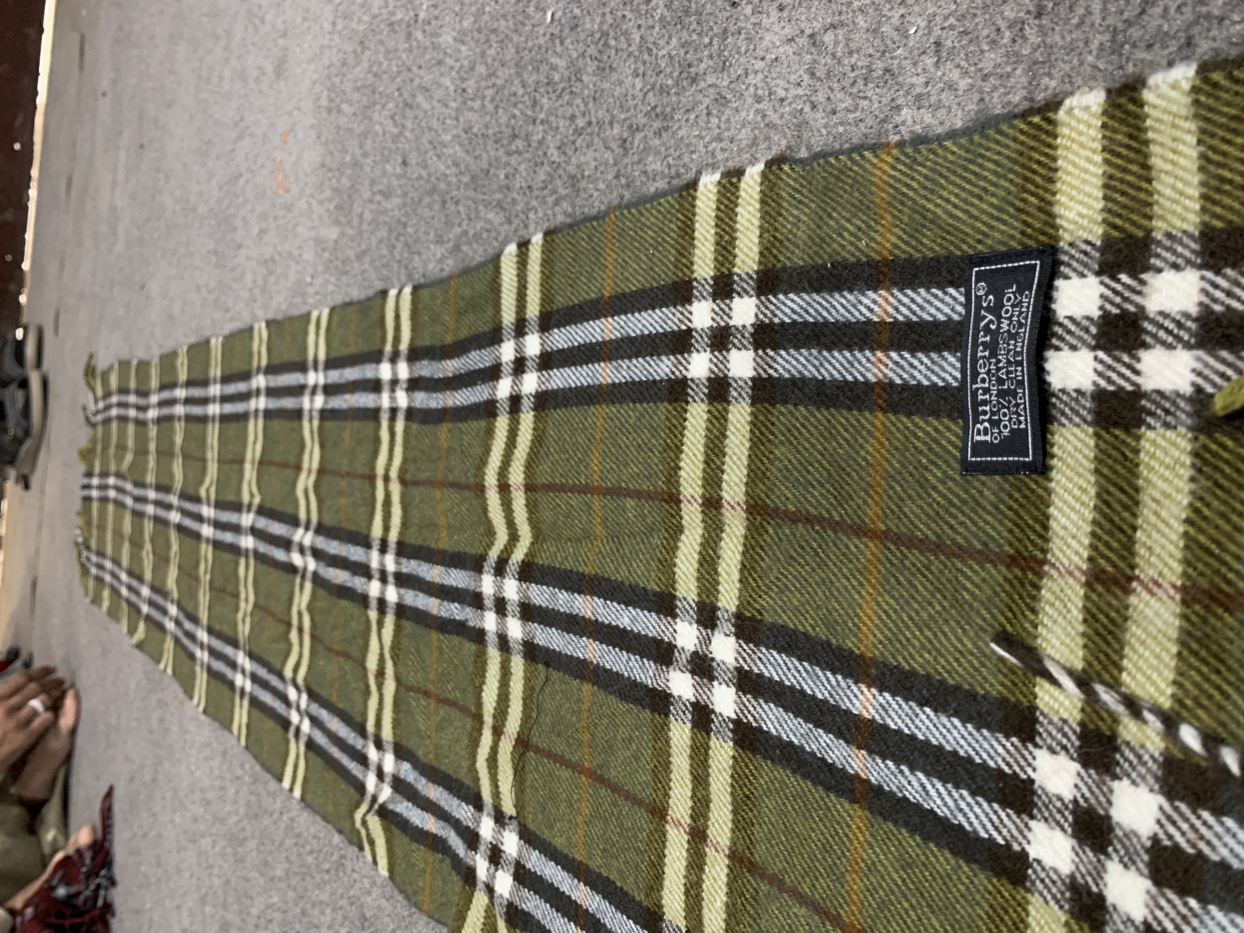 Cachecol Burberry 100 peças
