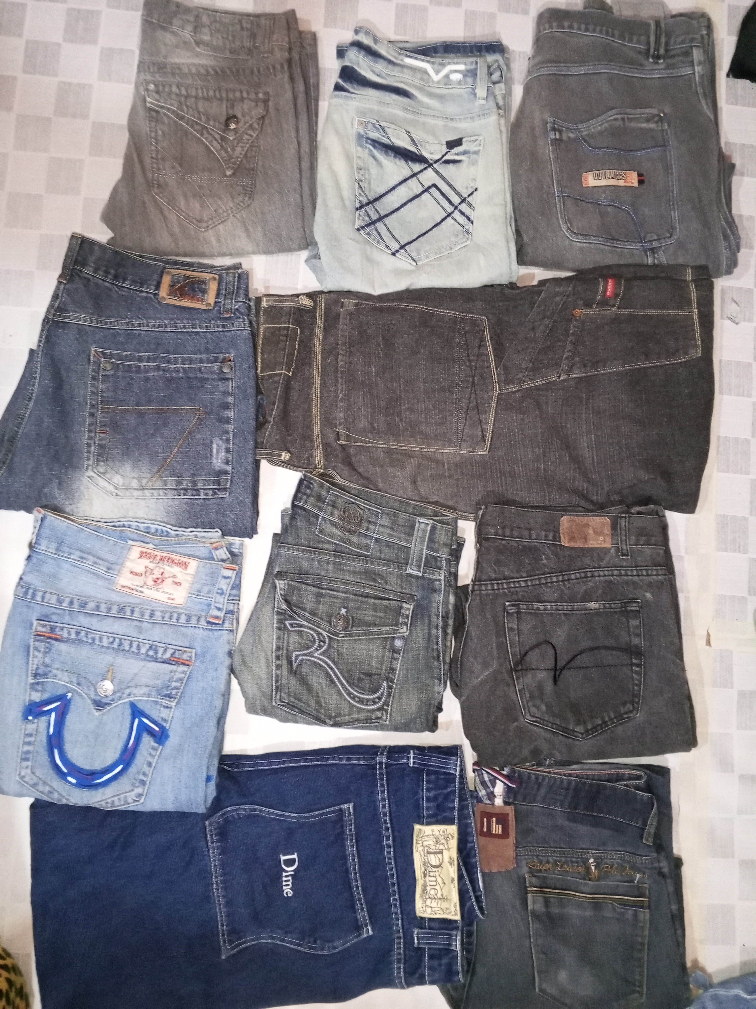 S.N. 69 TRUE RELIGION POLO E ALTRI PANTALONI BAGGY MIX BRAND 12 PEZZI