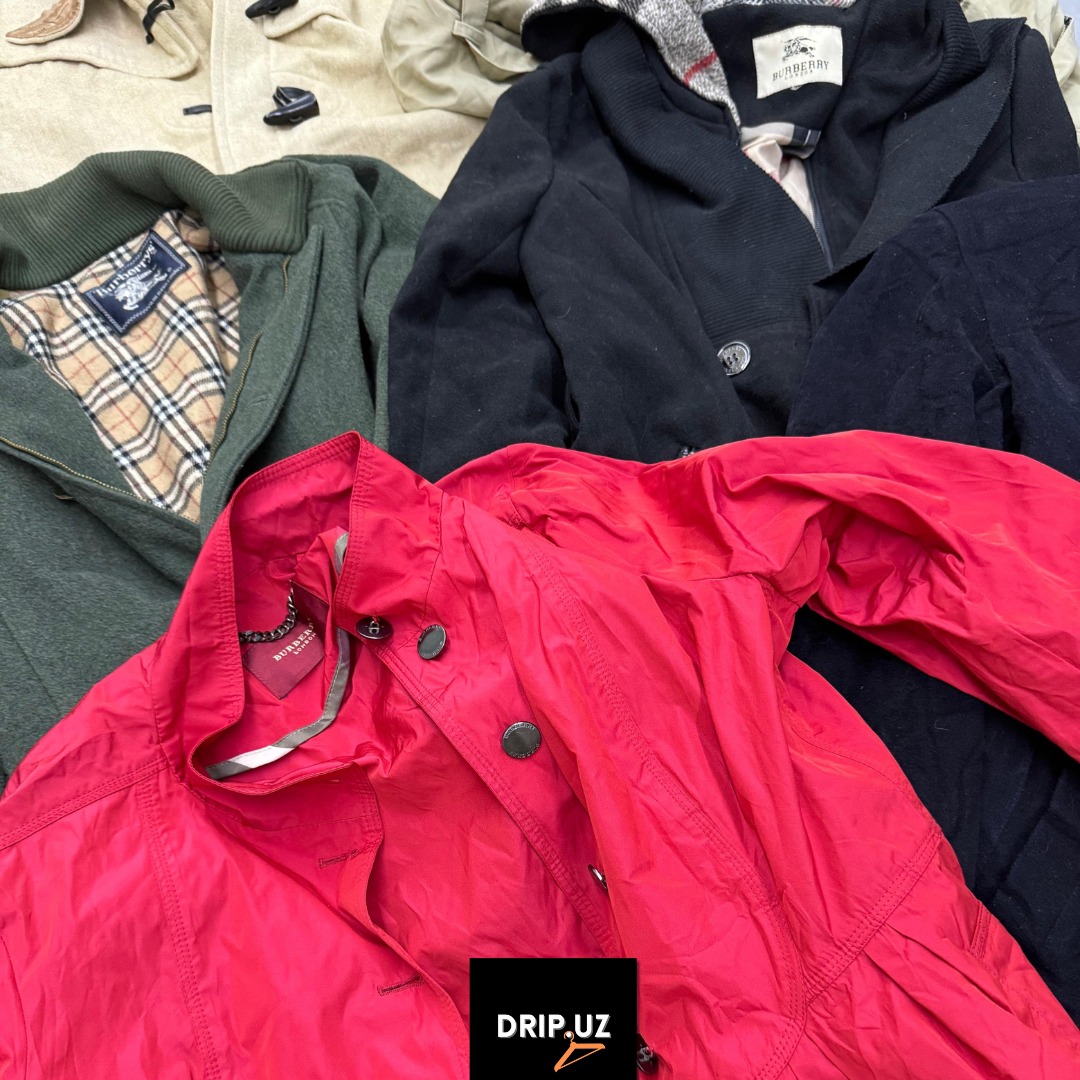 Burberry + Barbour Jackets including trenchcoats D2610/E22