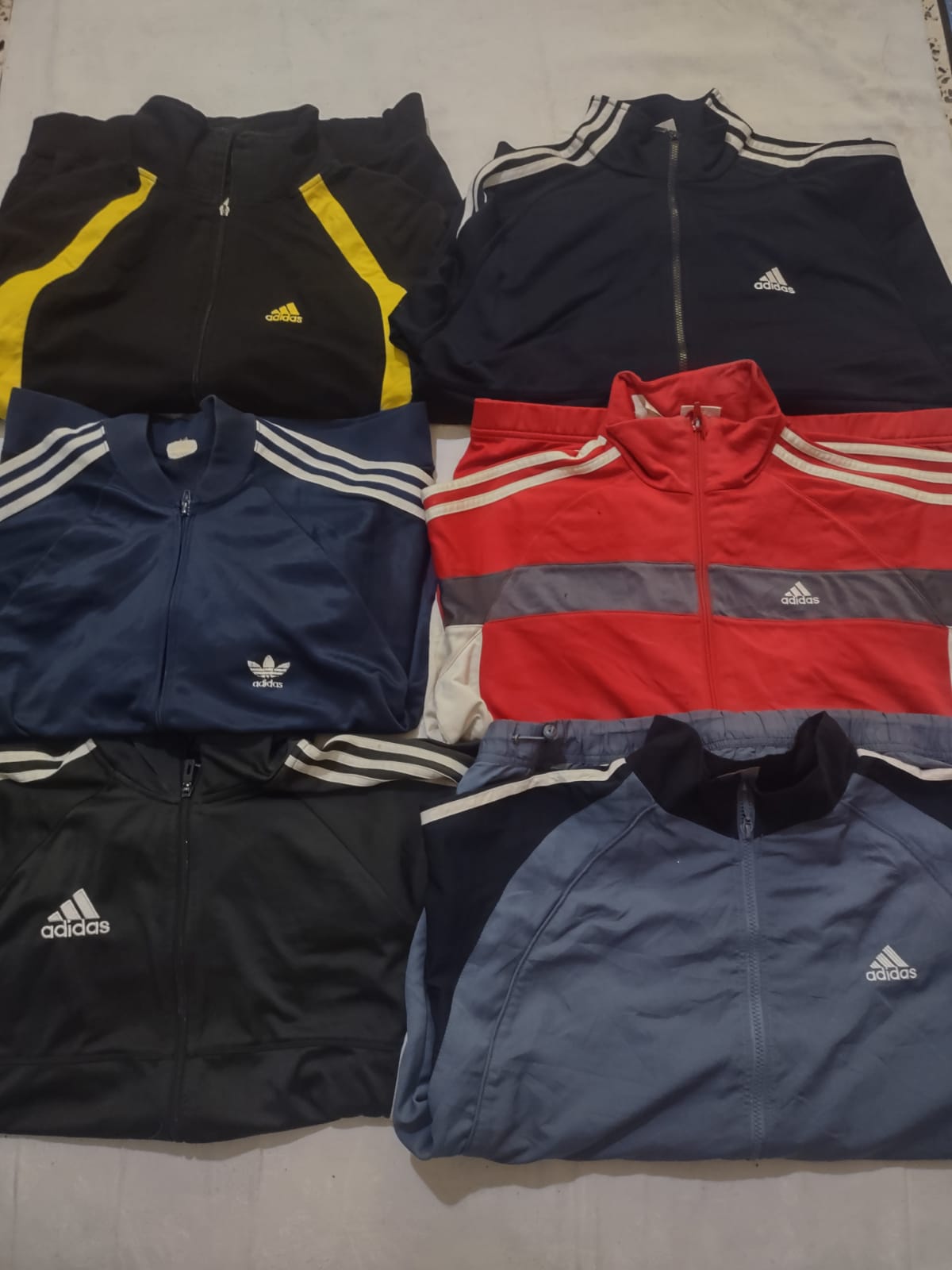 TAV#69 Vestes de piste Adidas Sweat-shirts à capuche 8 pcs