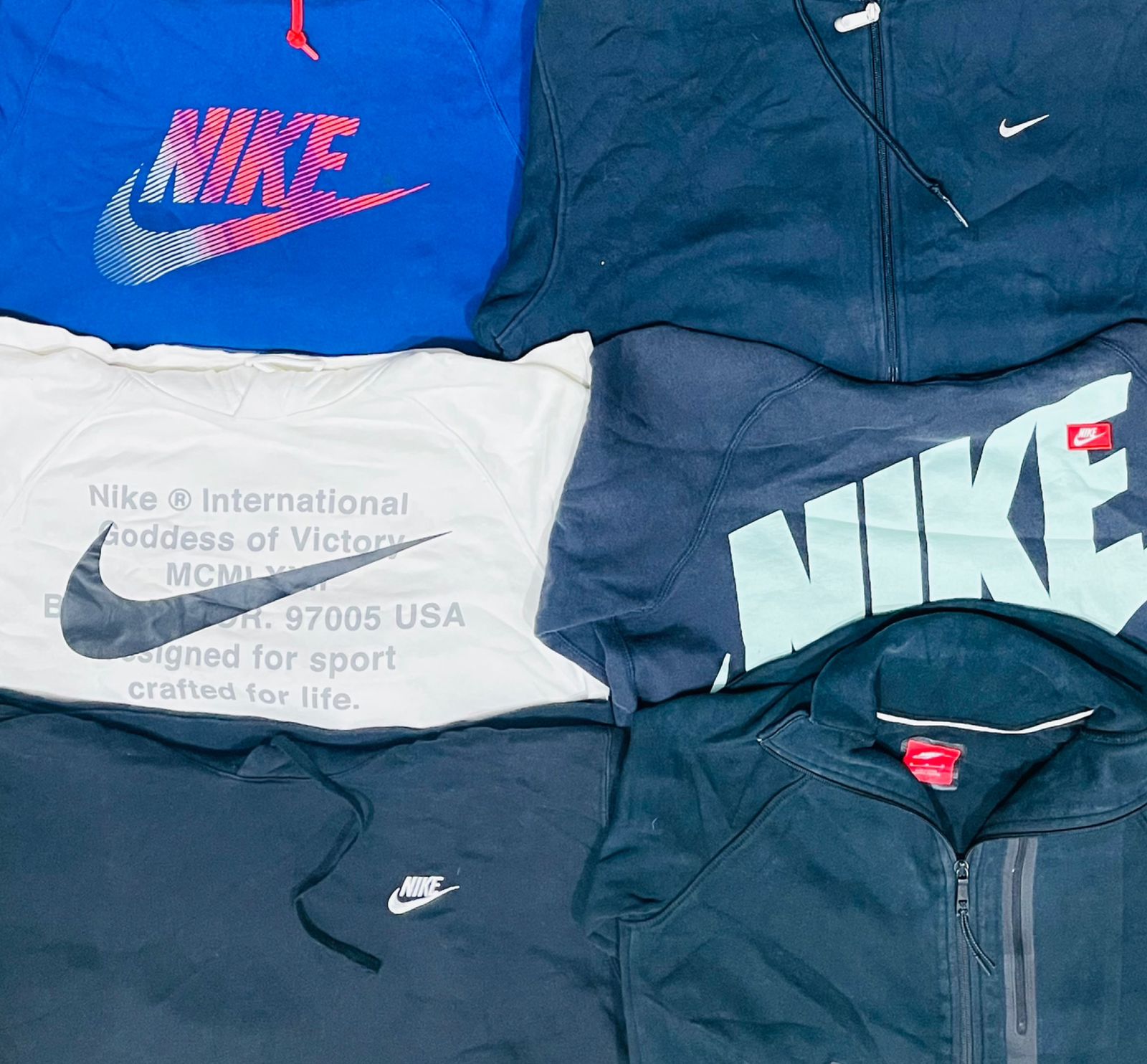 Nike sweatshirts and hoodies 30 pcs