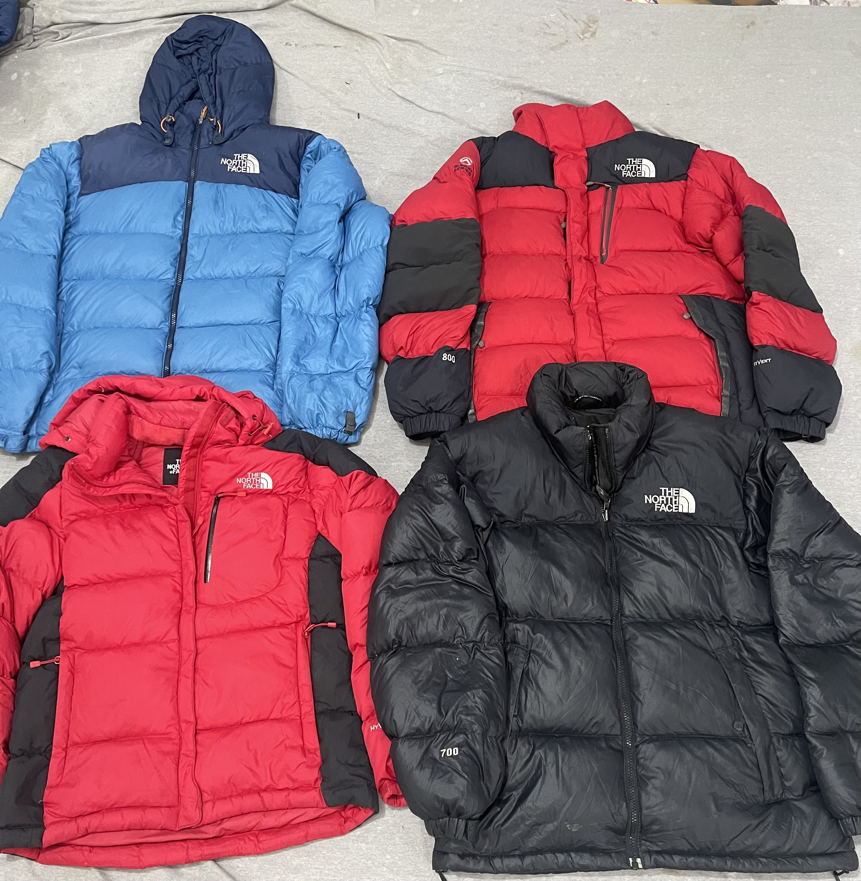 Les doudounes The North Face 7 pièces
