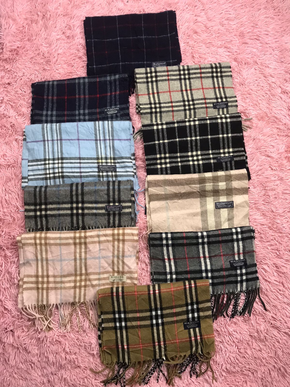 Burberry scarves get 8 pcs free