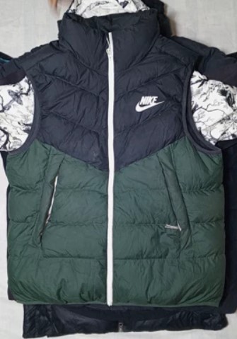 Giubbotti e gilet imbottiti Nike