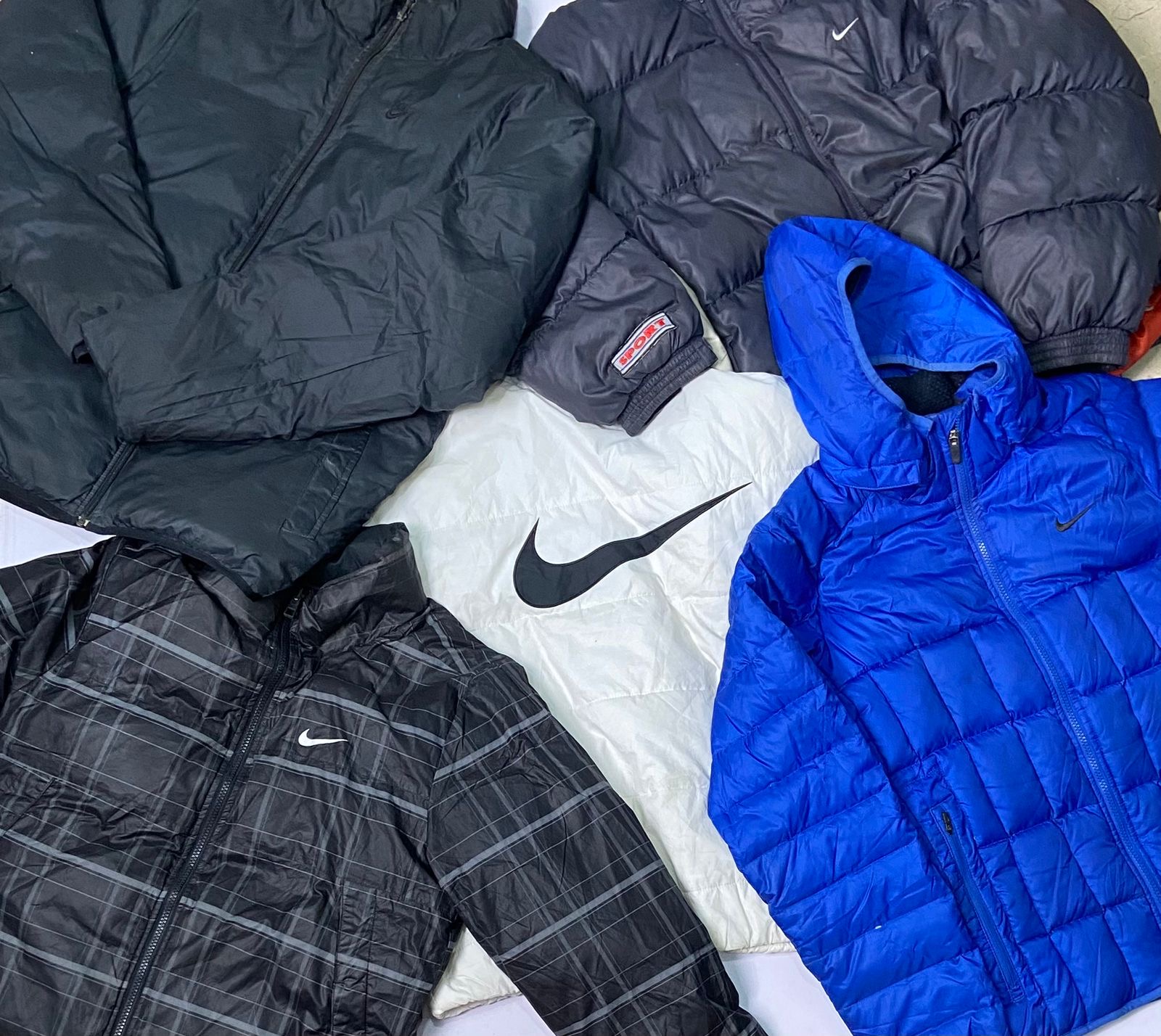 Vestes doudoune Nike 20 pièces