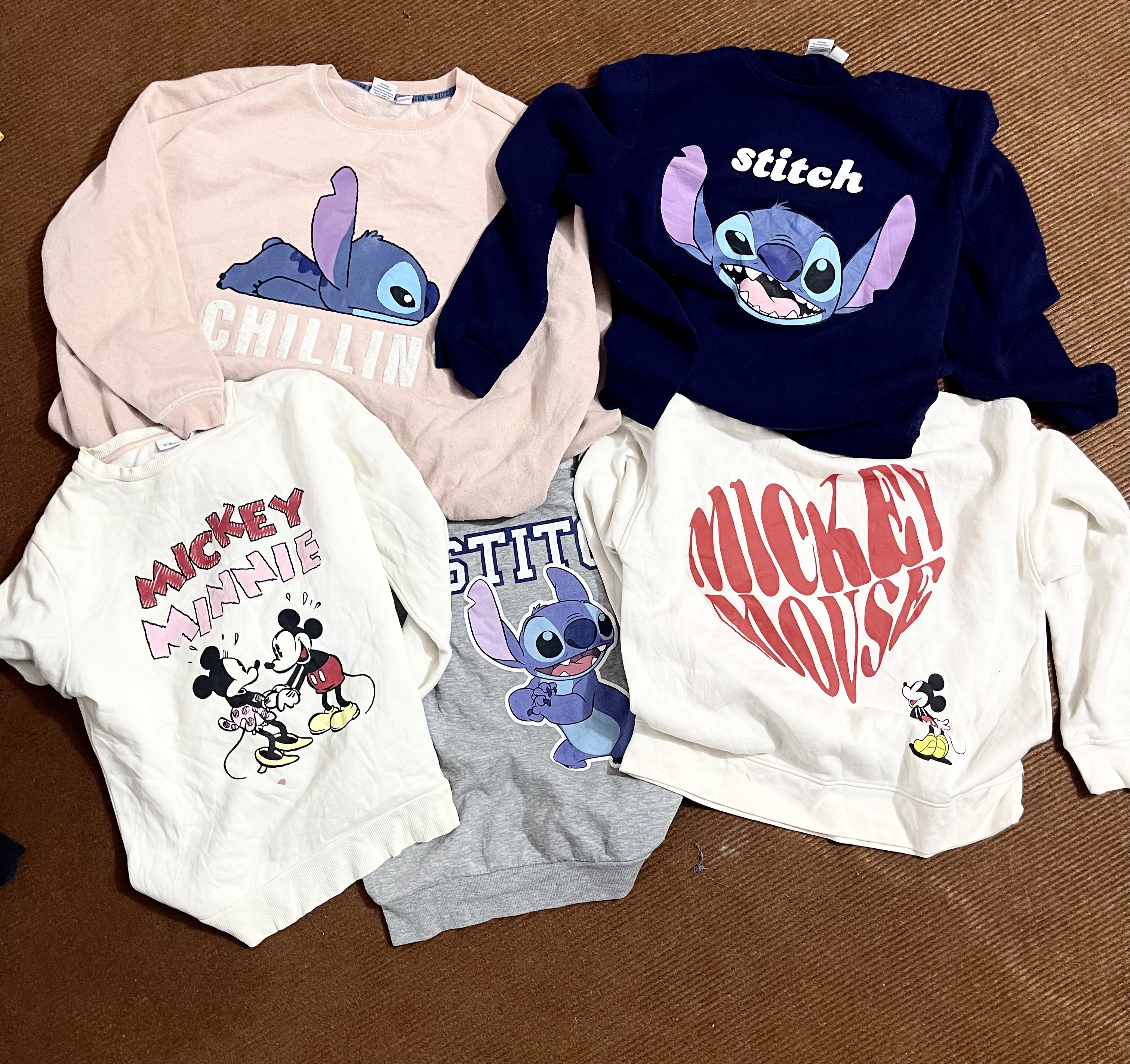 Disney sweatshirts ------15pcs