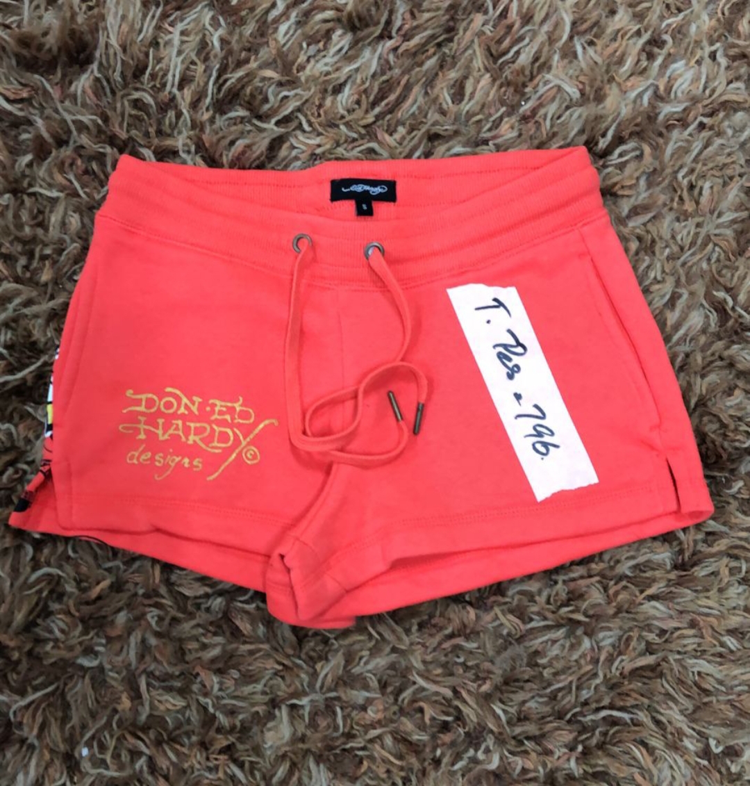 ED Hardy Damen Restposten Sexy/Biker Shorts. 40 Stück Deadstock/Restposten Shorts.