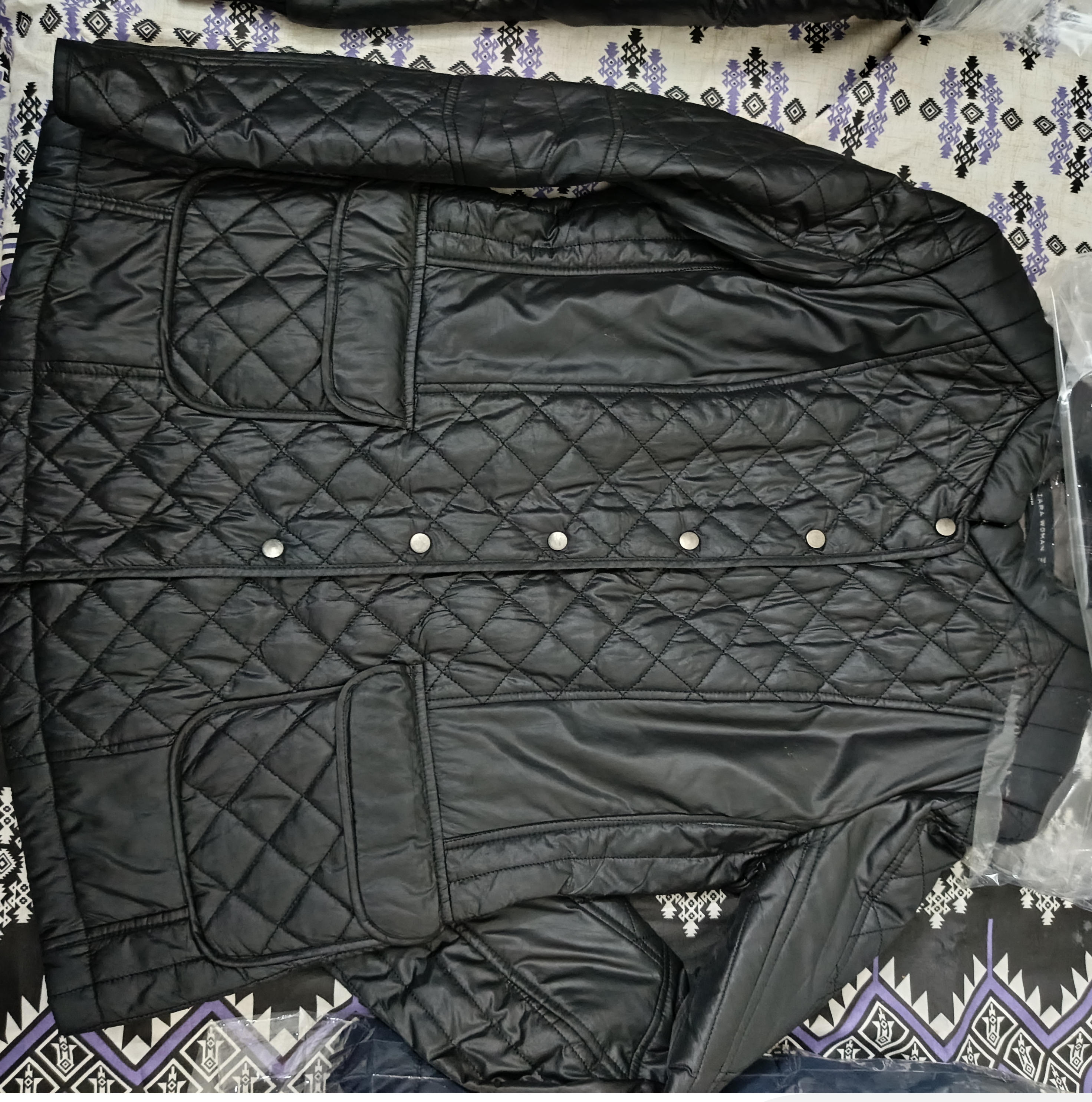 Woman winter puffer jacket