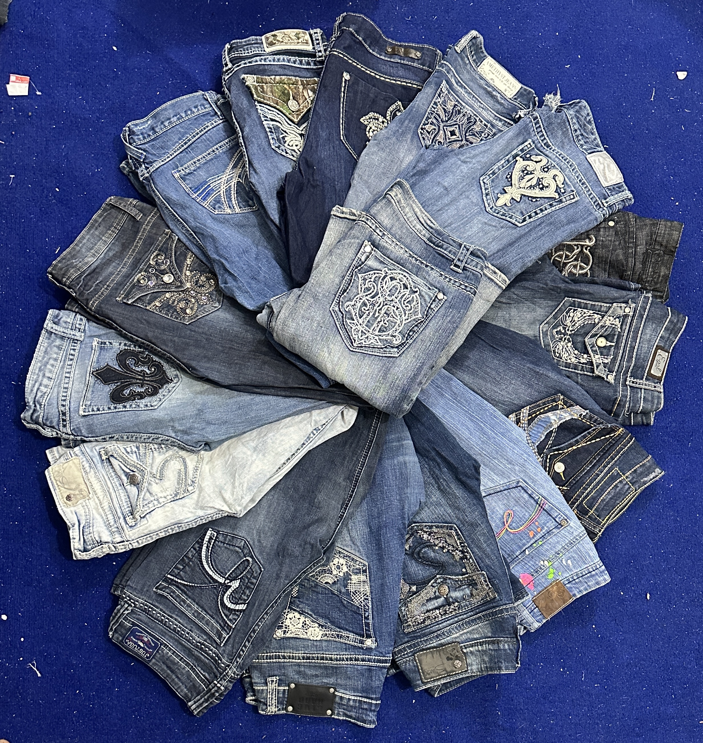 Y2K ausgestellte Jeans 20 Stück