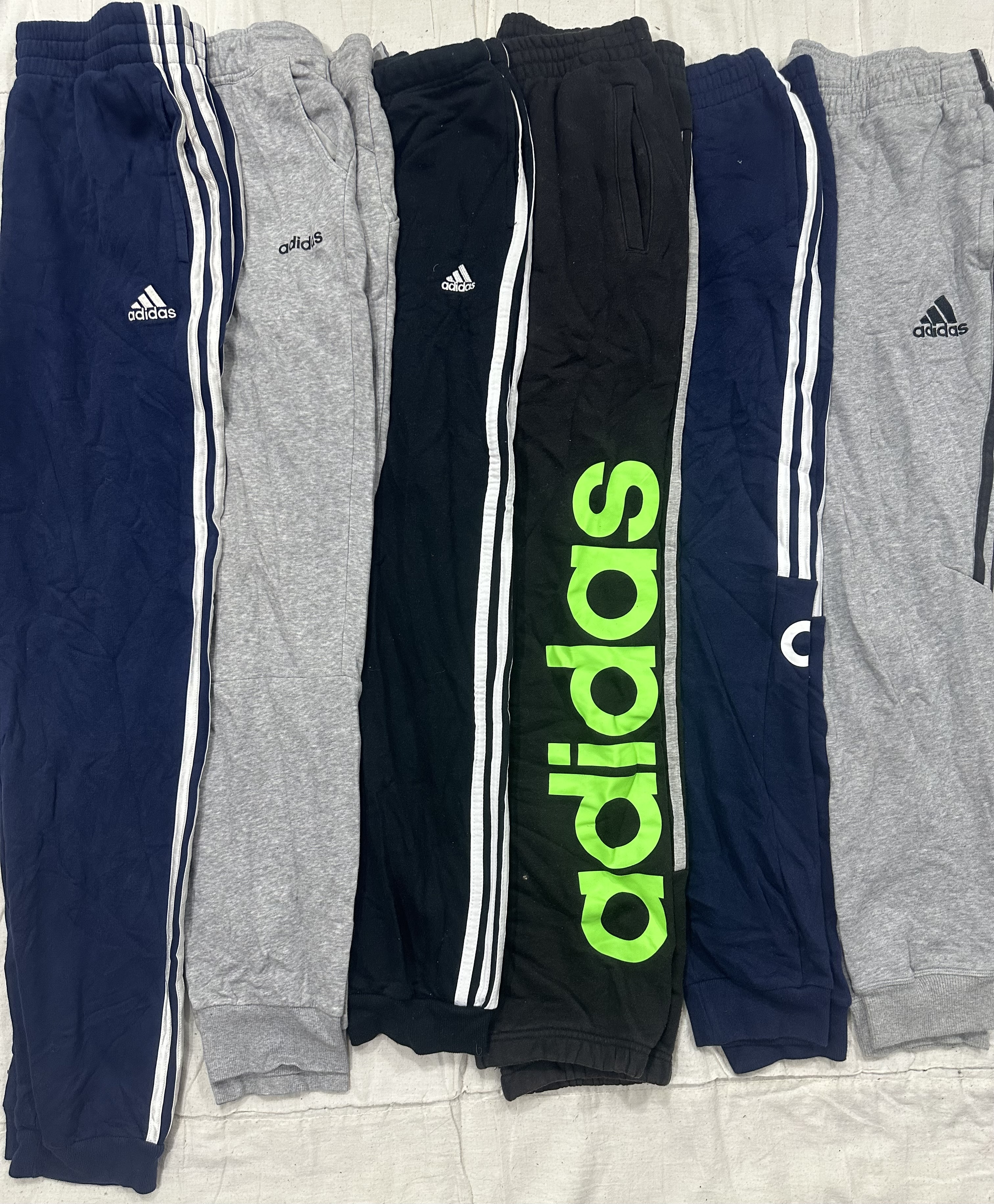 Adidas Sweatpants 18 Stück