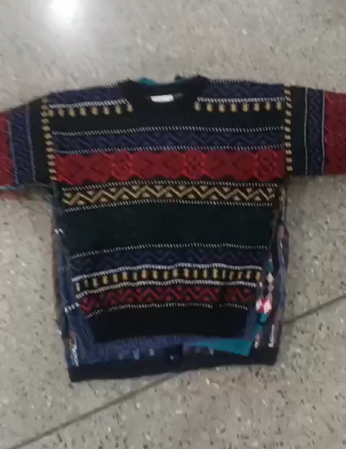 50X ETHNIC SWEATER (BF 54)