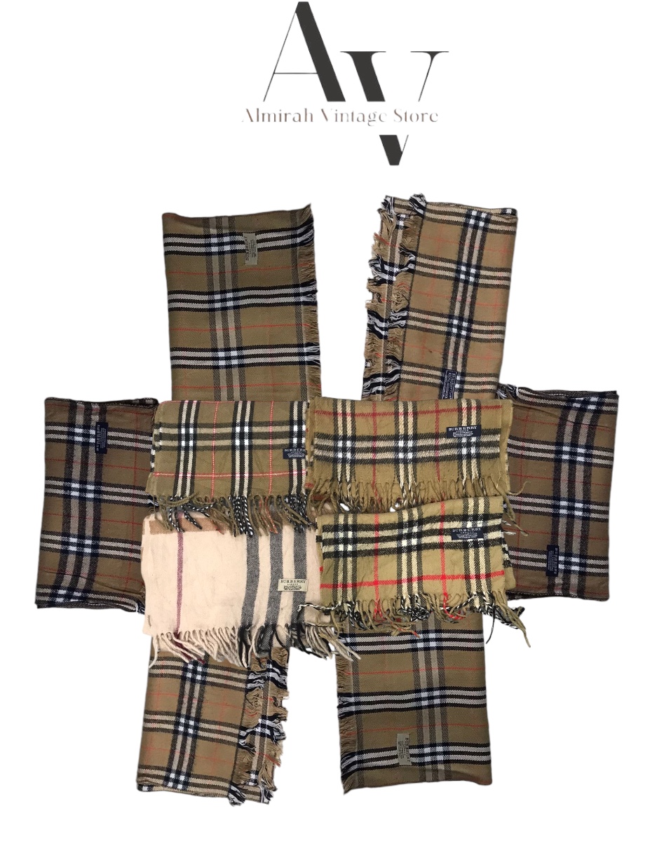 Écharpes beiges Burberry 50 pcs