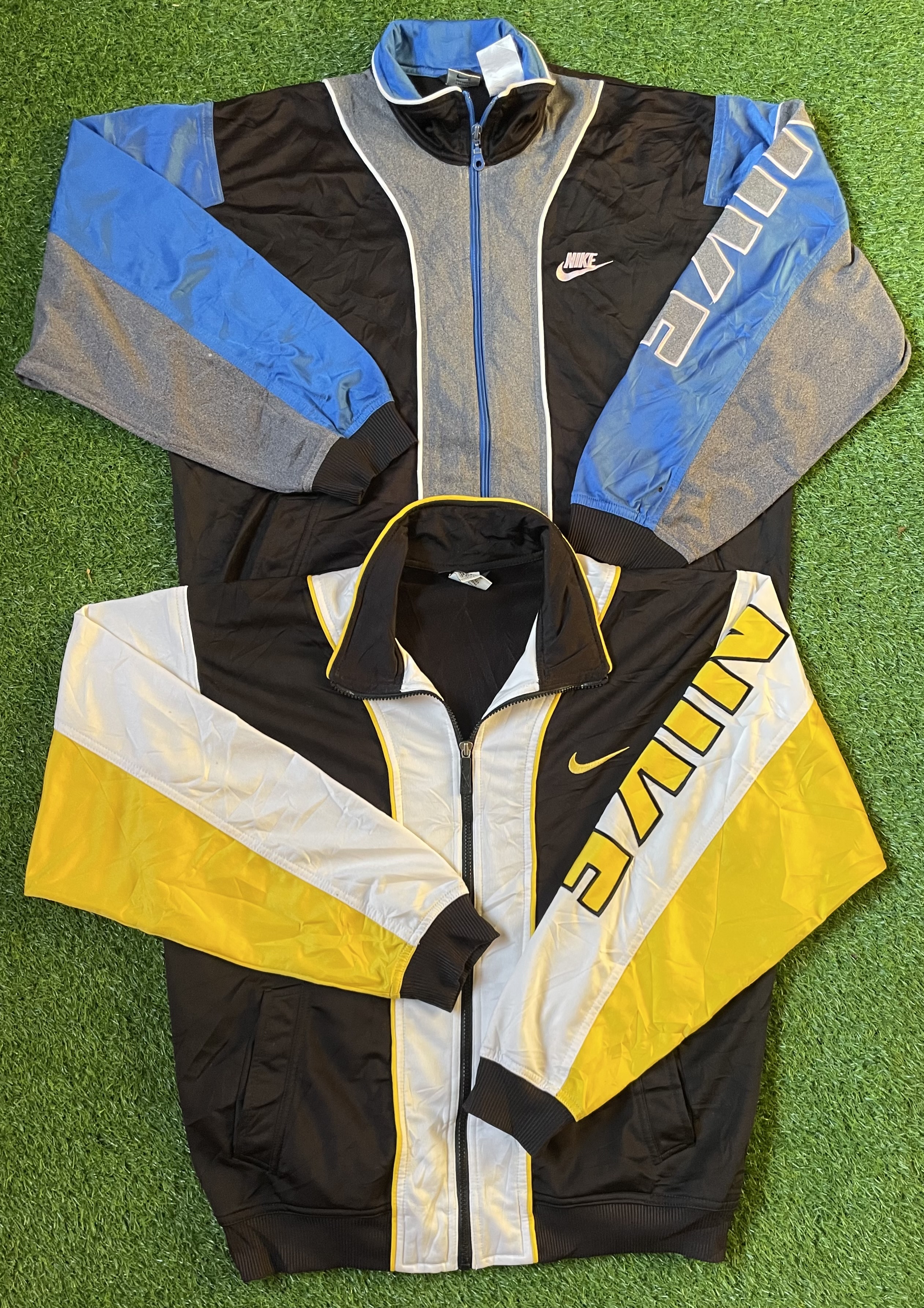 Jaqueta esportiva Nike 30 peças