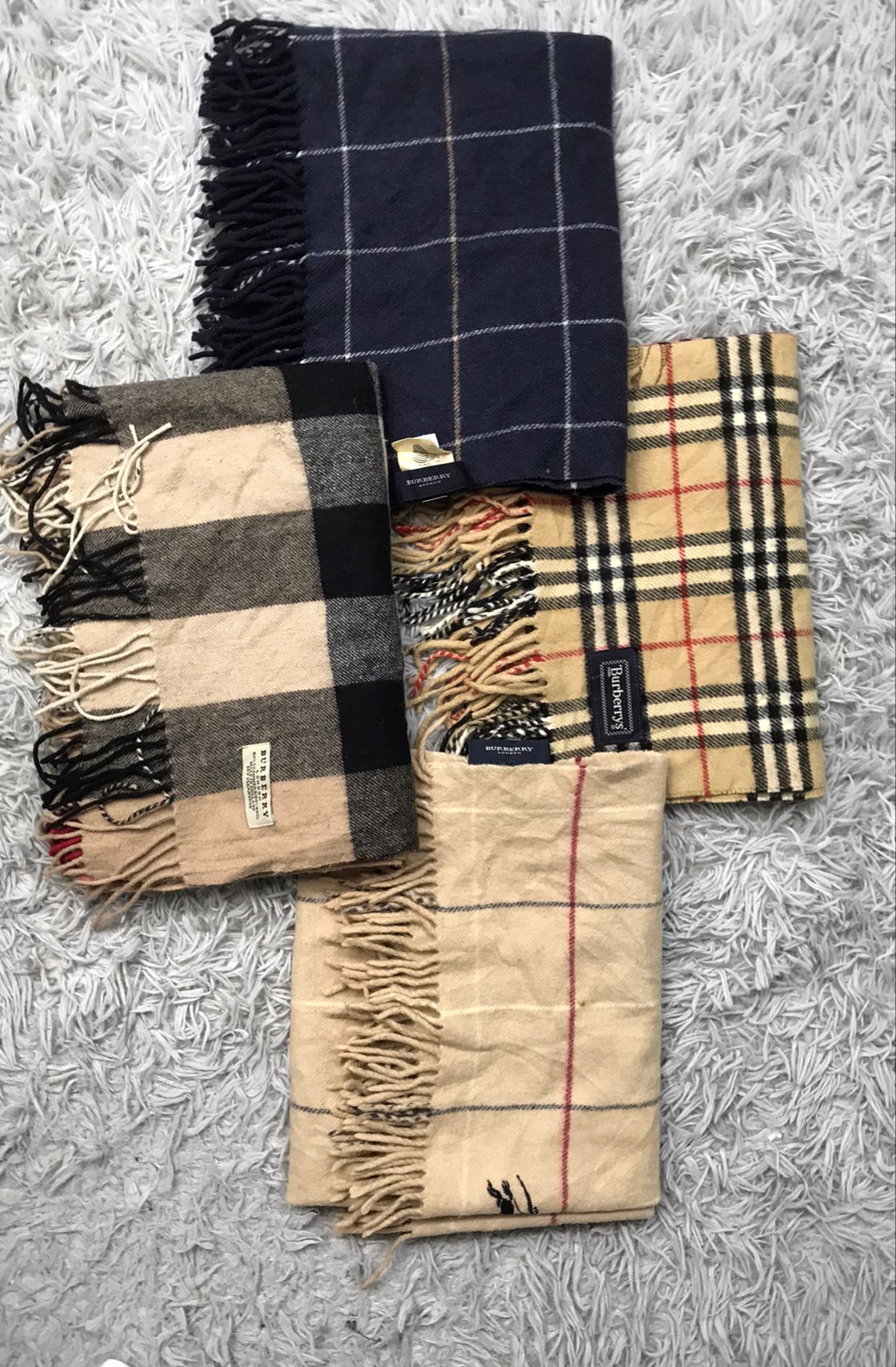 Écharpes Burberry Grade A/B