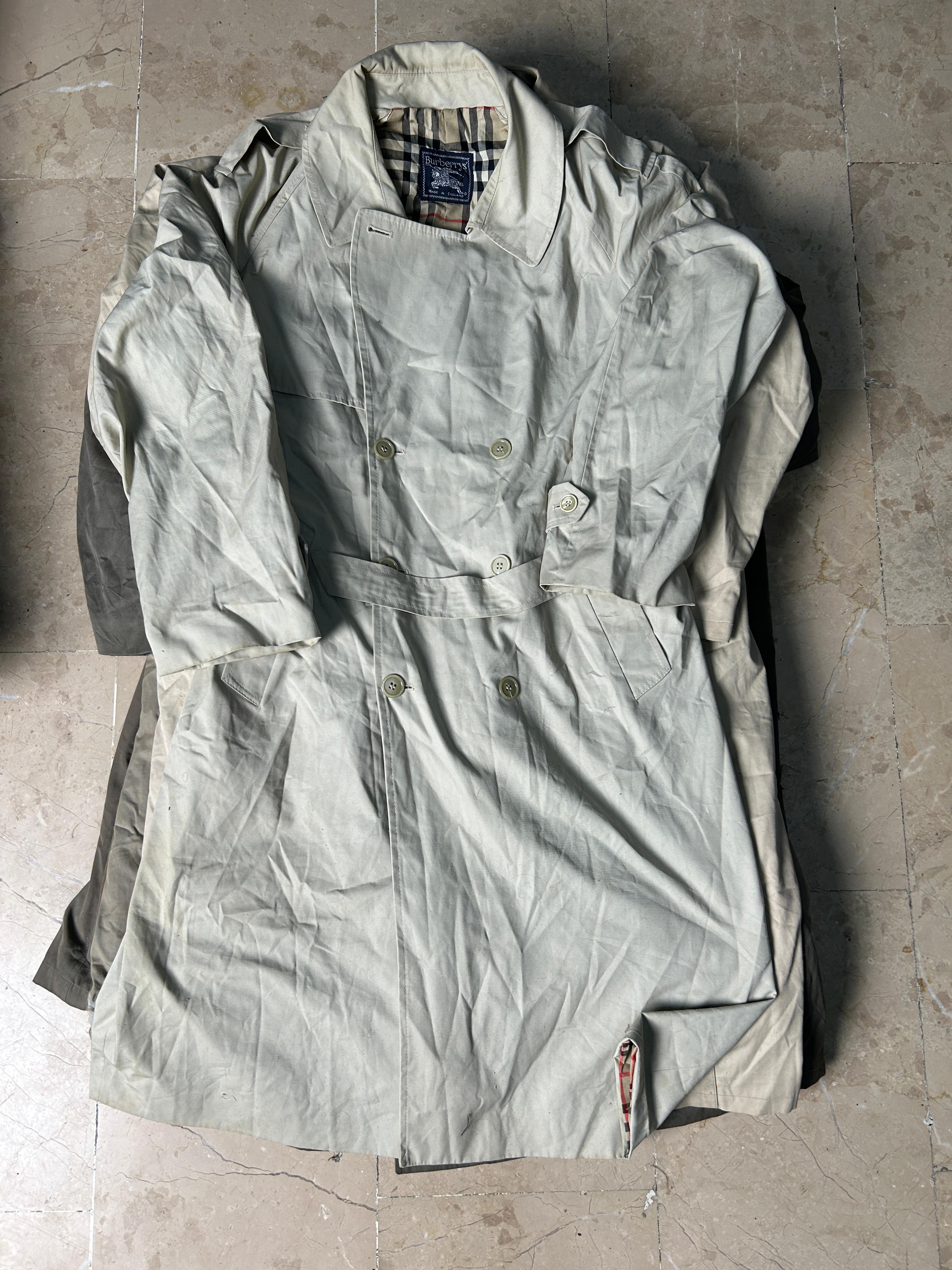 Burberry Trench coat 10 pieces