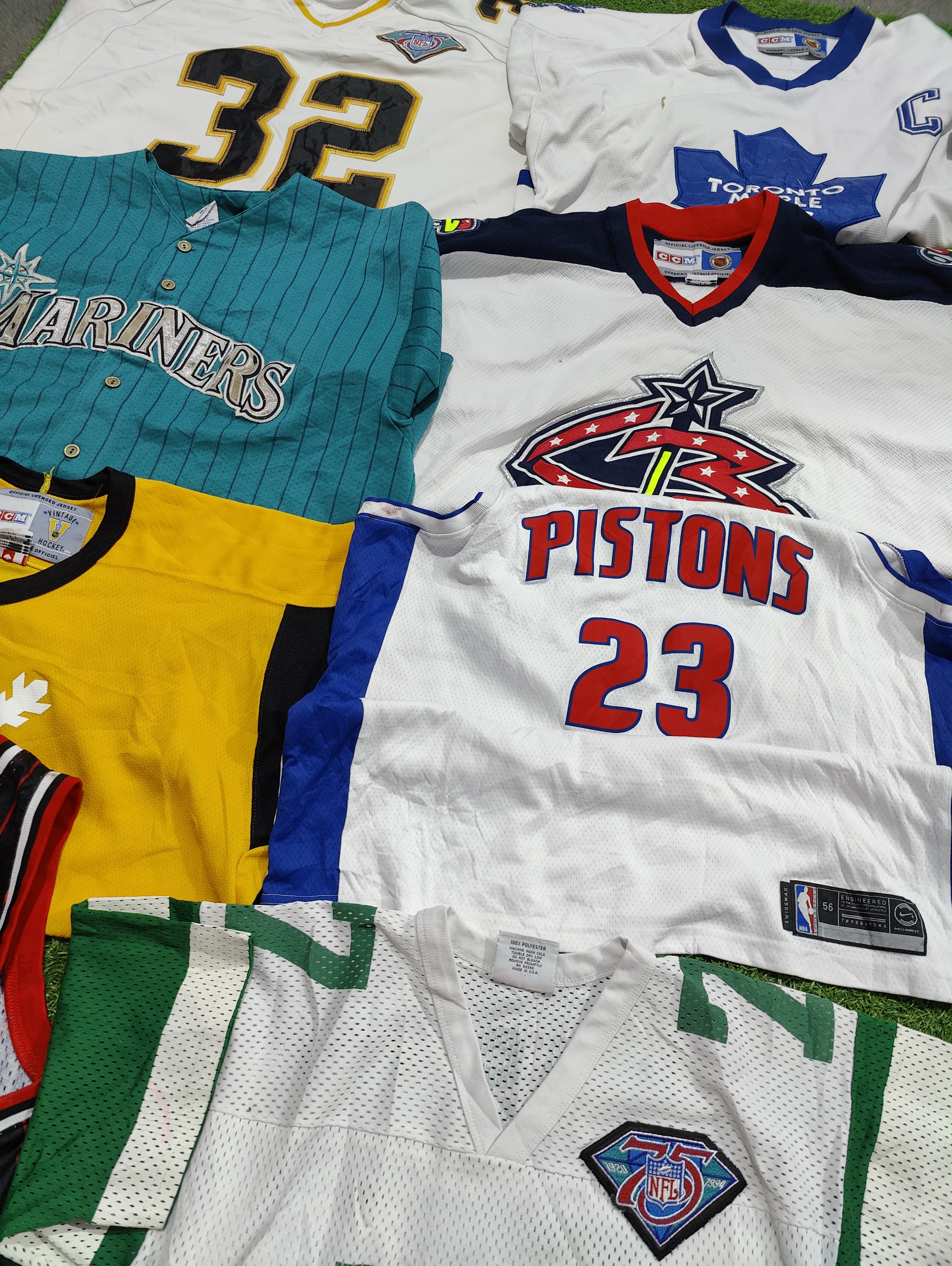 NFL, NHL, NBA, MLB MAILLOTS DE SPORT T-SHIRTS (50) PCS