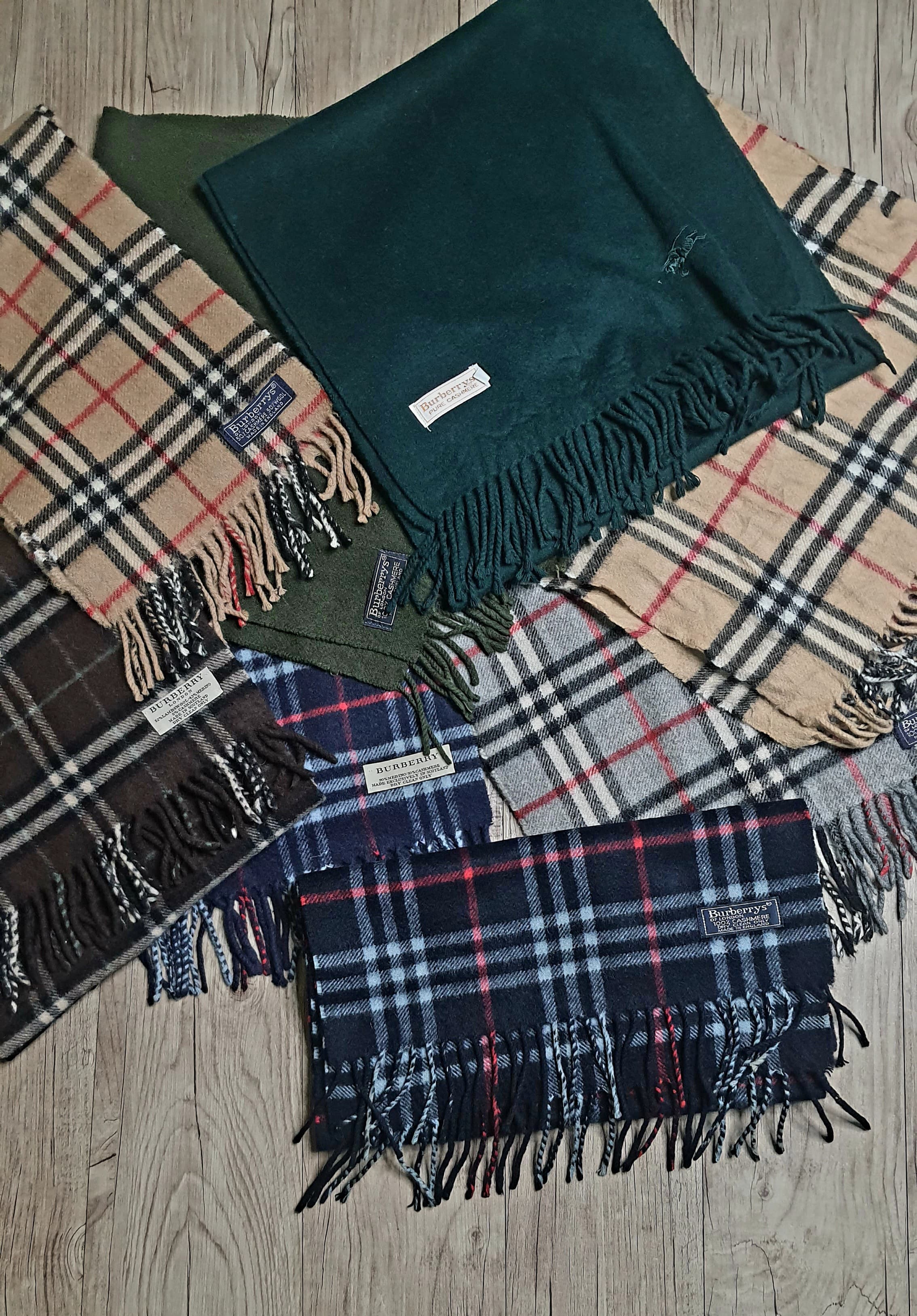 Burberry Scarves (Cashmere Material)