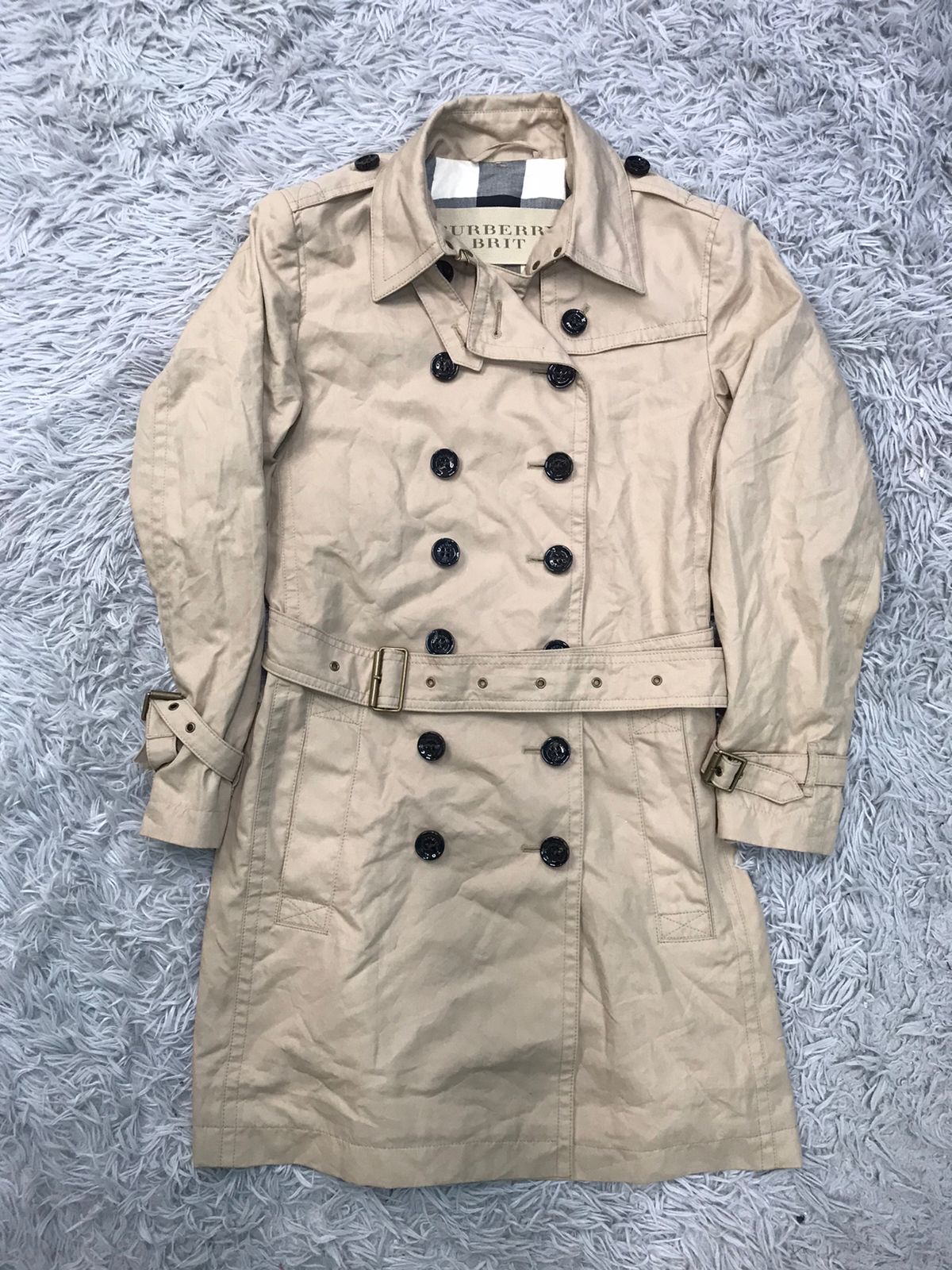 Polo ralph lauren ,burberry, Adidas,and more brands Trench coats