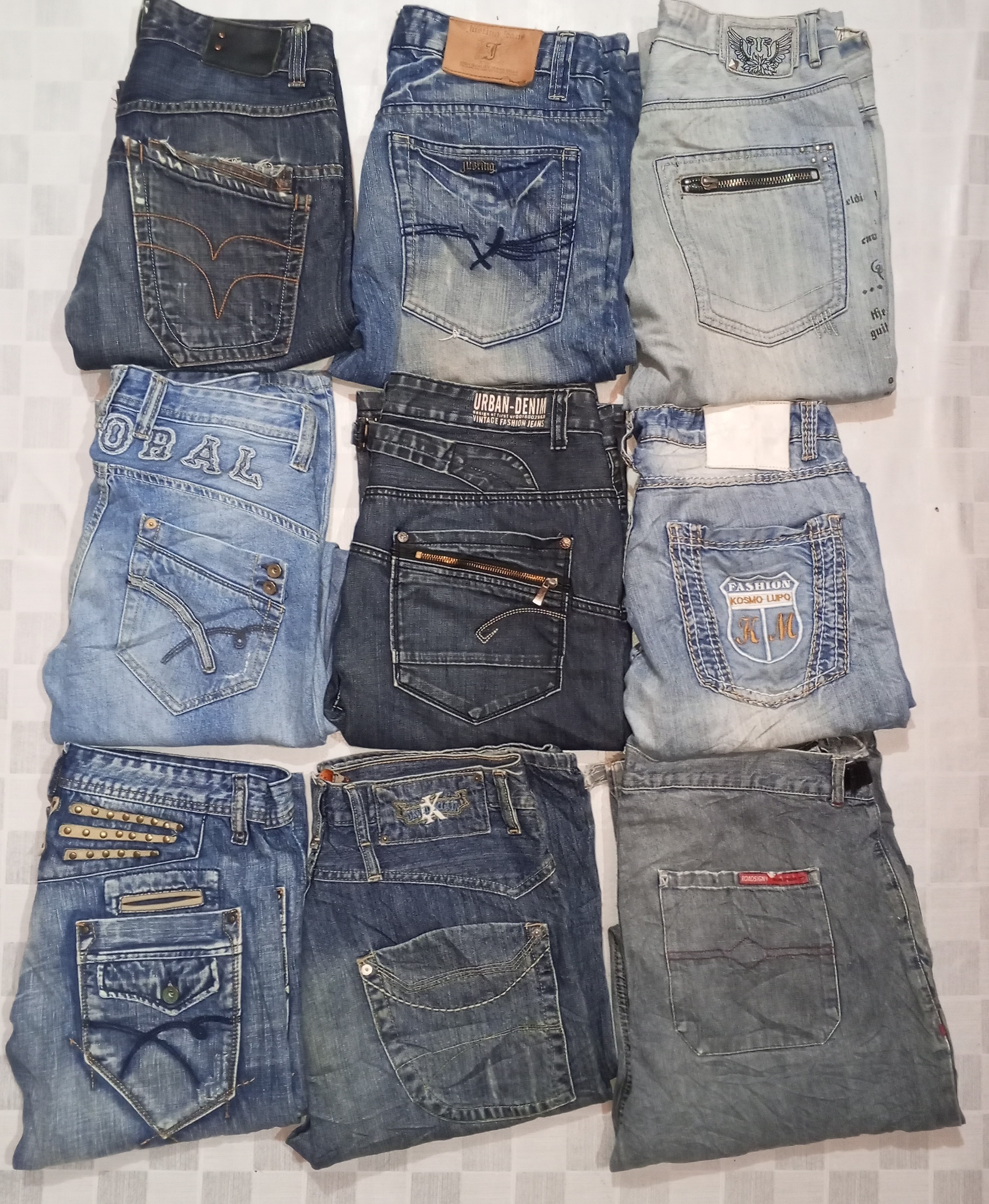 S.NO 90 JEANS GUESS ET AUTRES JEANS DE MARQUES MIXTES 18TOTAL.