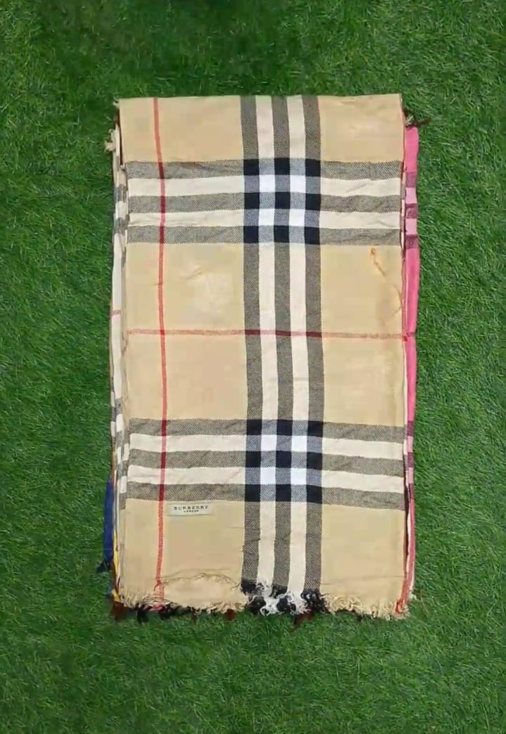 Burberry Style Shawls 25 Pcs