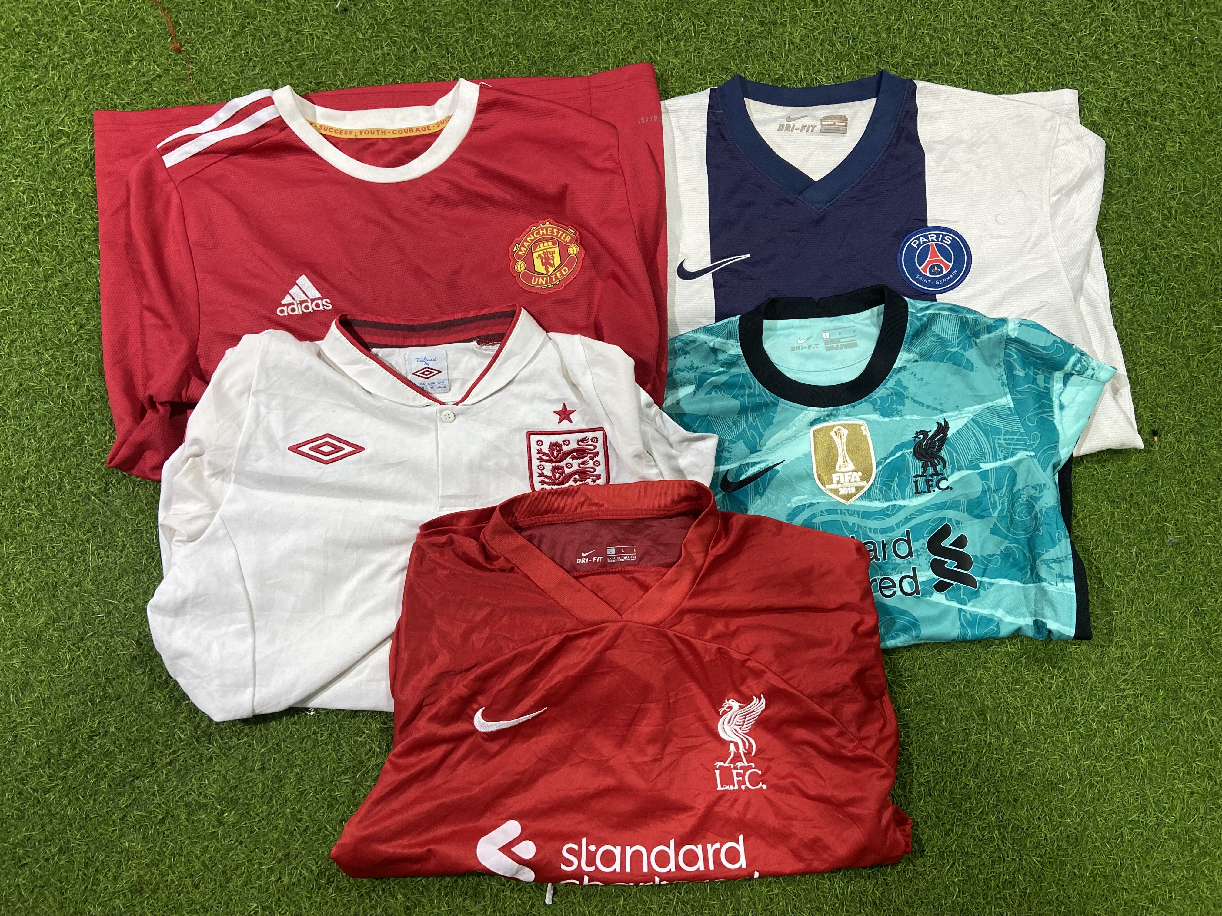 Maillots de football - 50 pièces