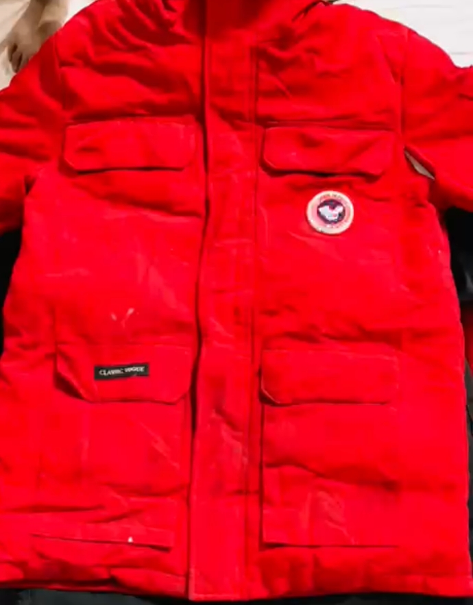 Canada Goose/ Moncler Daunenjacken