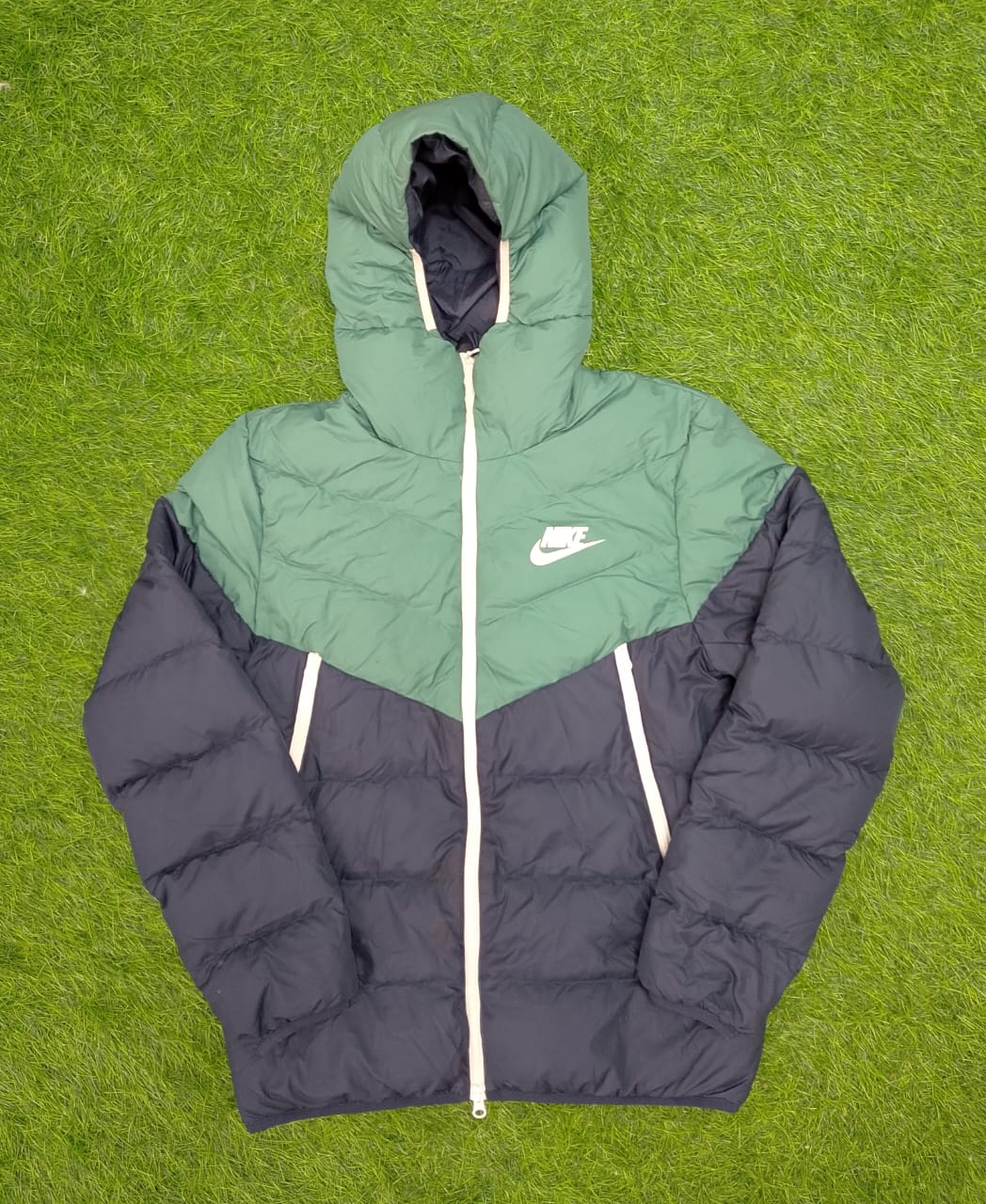 Nike Puffers jacket 10 Pcs