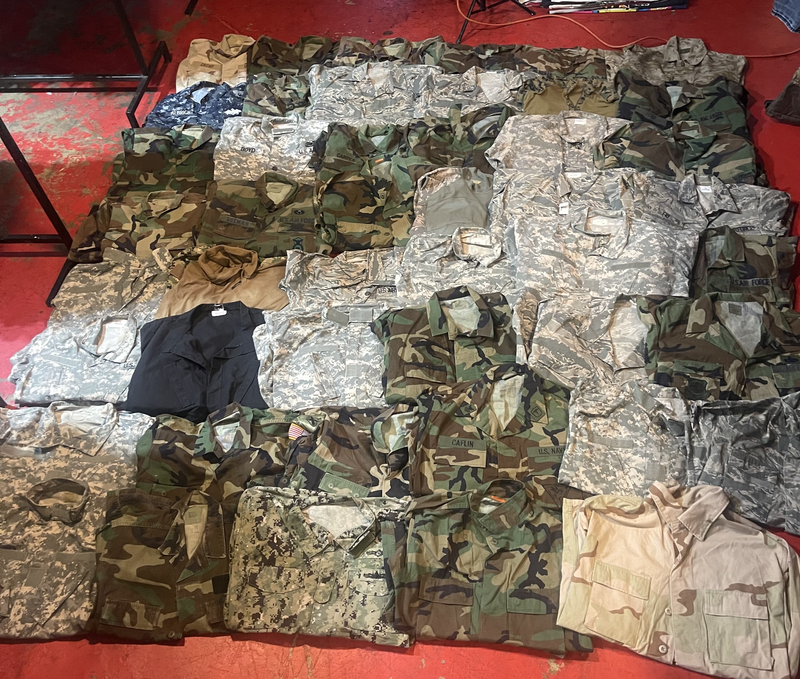 Militärhemden 95 Stück