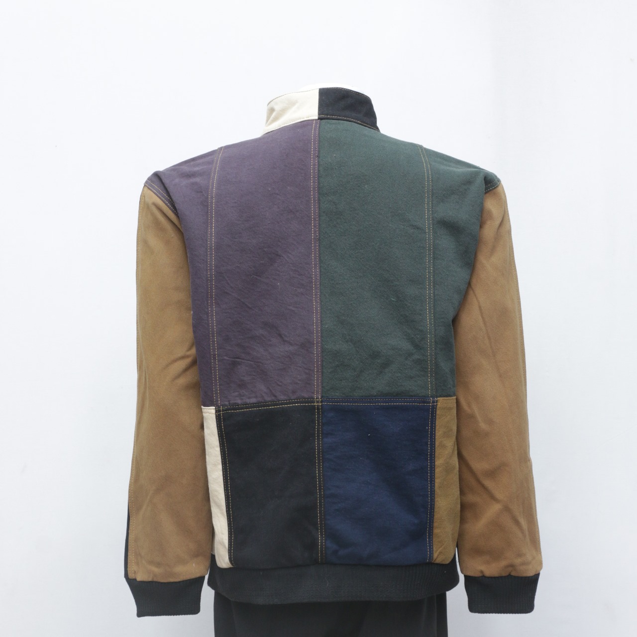 Vestes en denim patchwork Carhartt recyclées