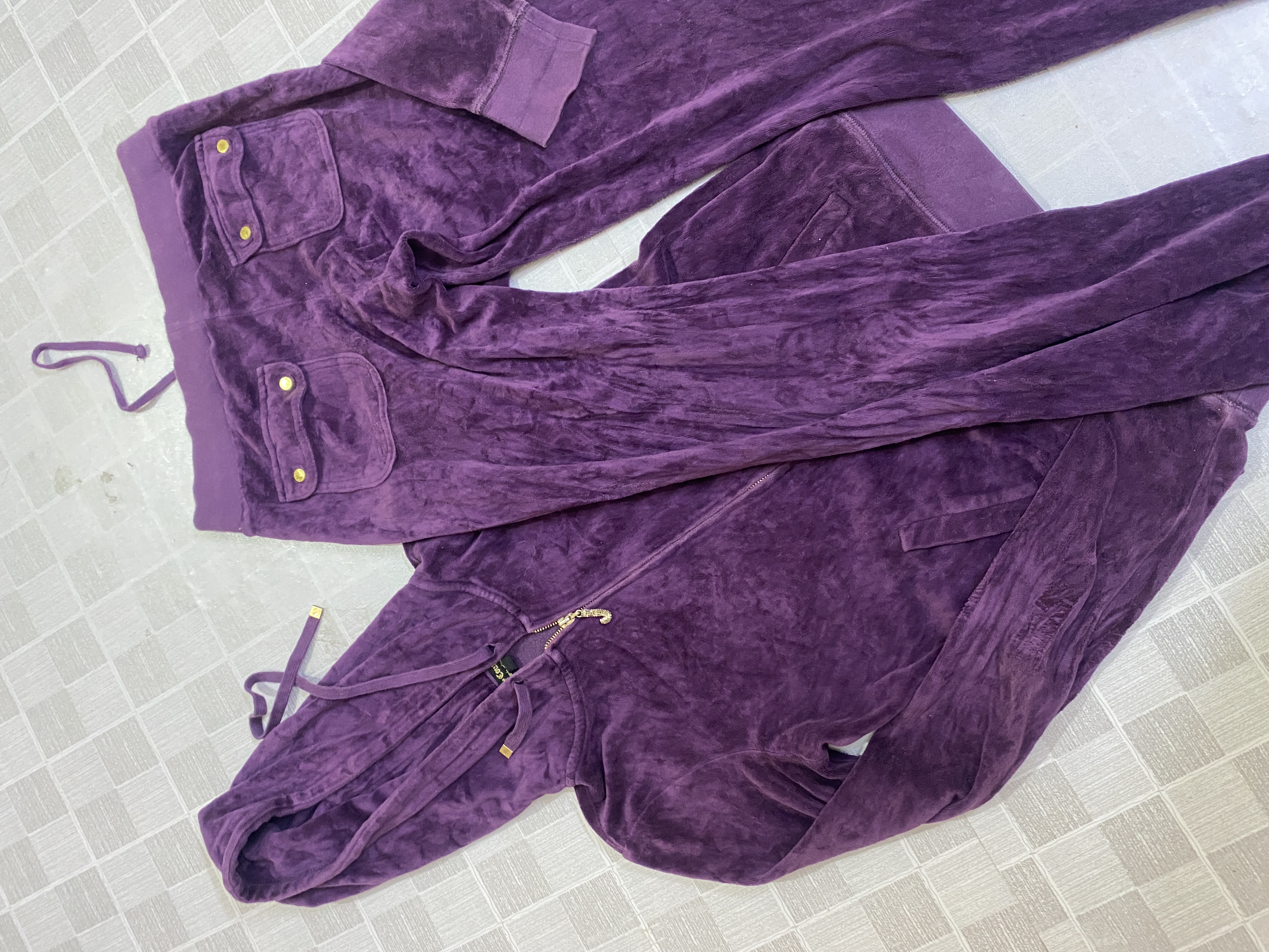 SD0023-Juicy Couture Suits - 10 Pairs