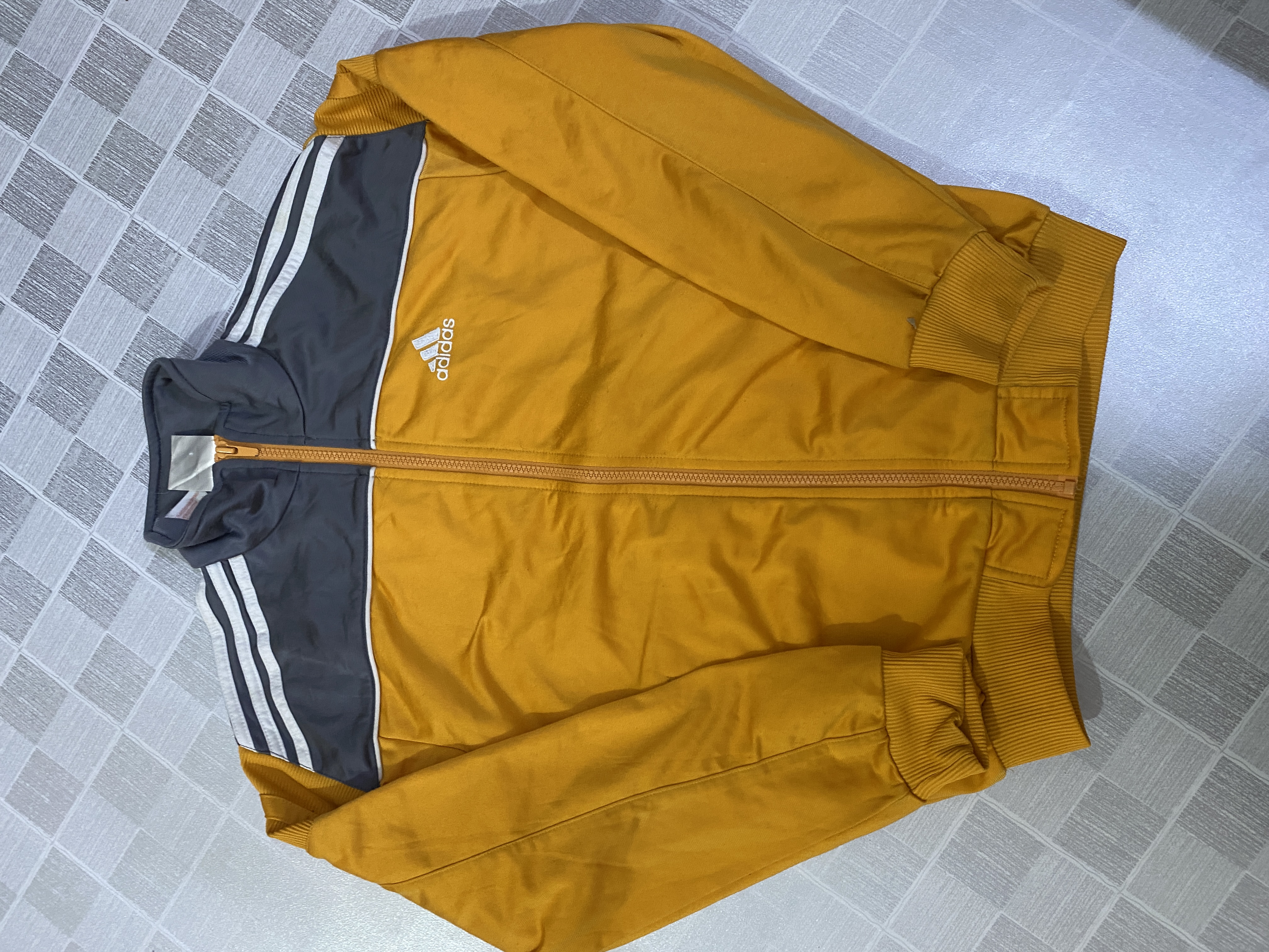 SD0026- Adidas Herren Trainingsjacken - 5 Stück