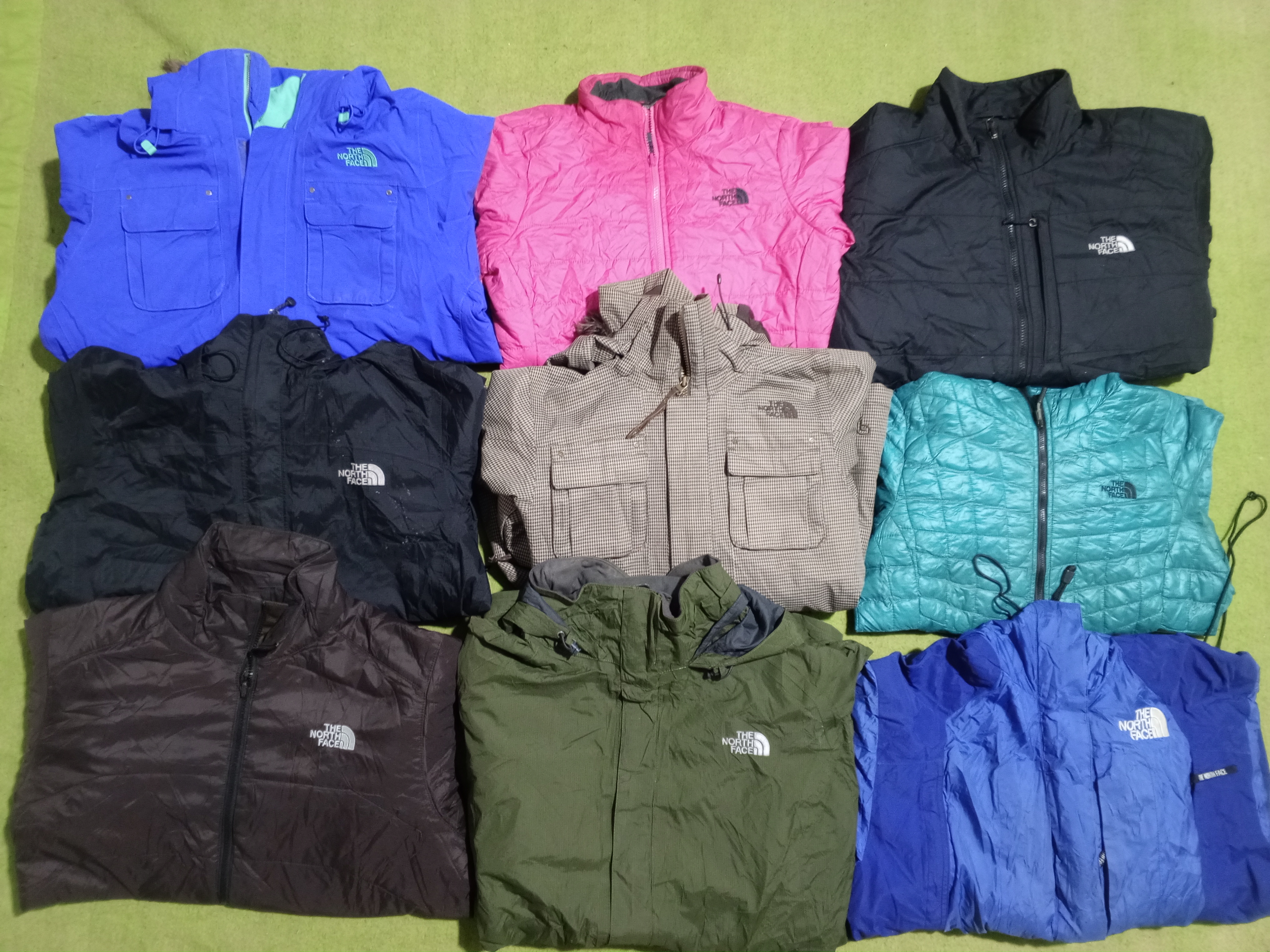 The North Face jakets and windbreaker 11 peces