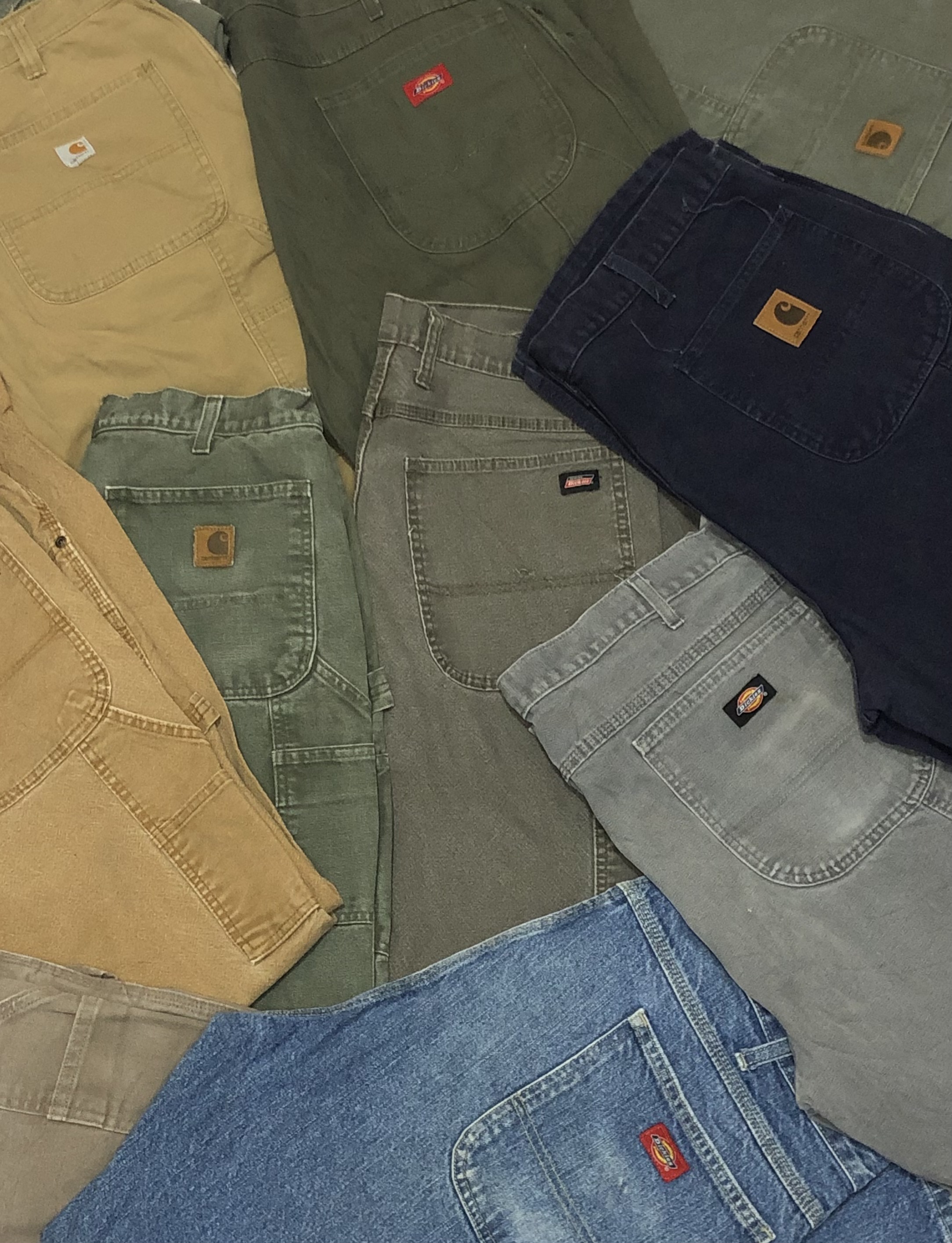 Chinos de charpentier Carhartt et Dickies