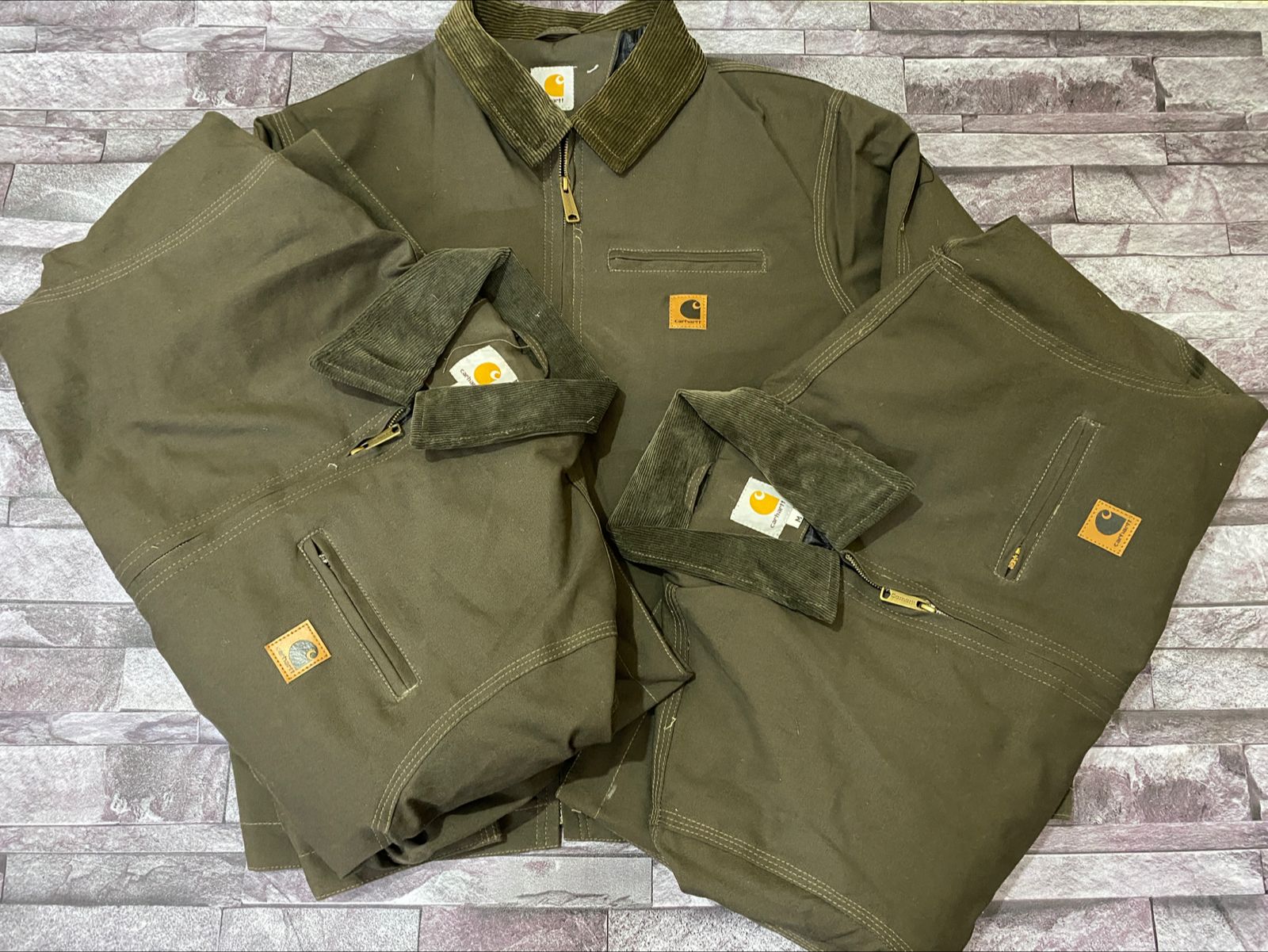 Vintage Carhartt Rework Style Carhartt Detroit Jackets.
Colour: Green khaki