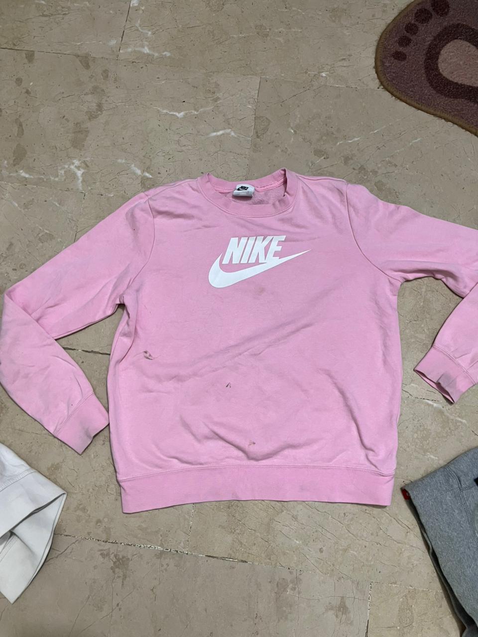 Nike sweatshirt