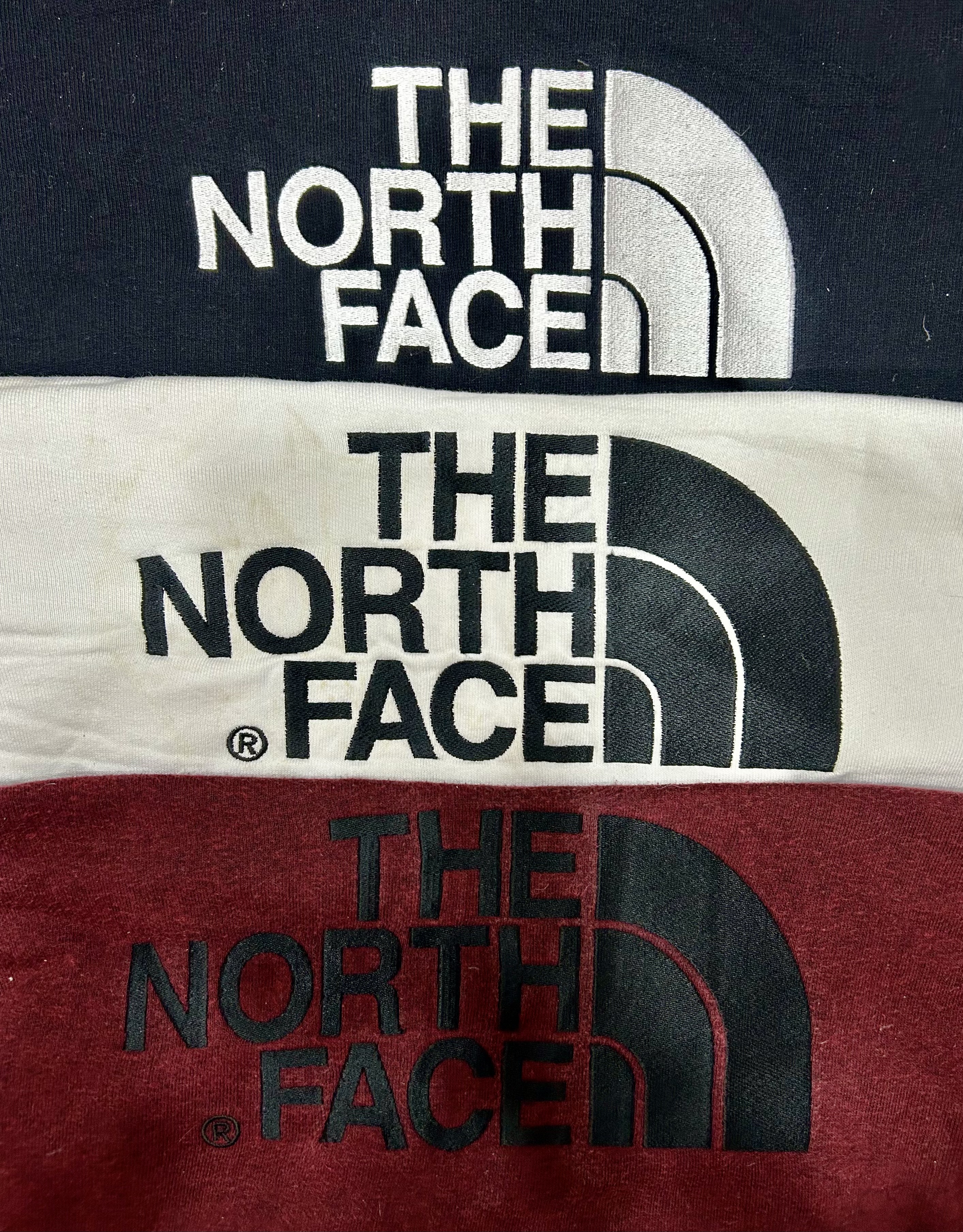 Les sweat-shirts The North Face 20 pièces