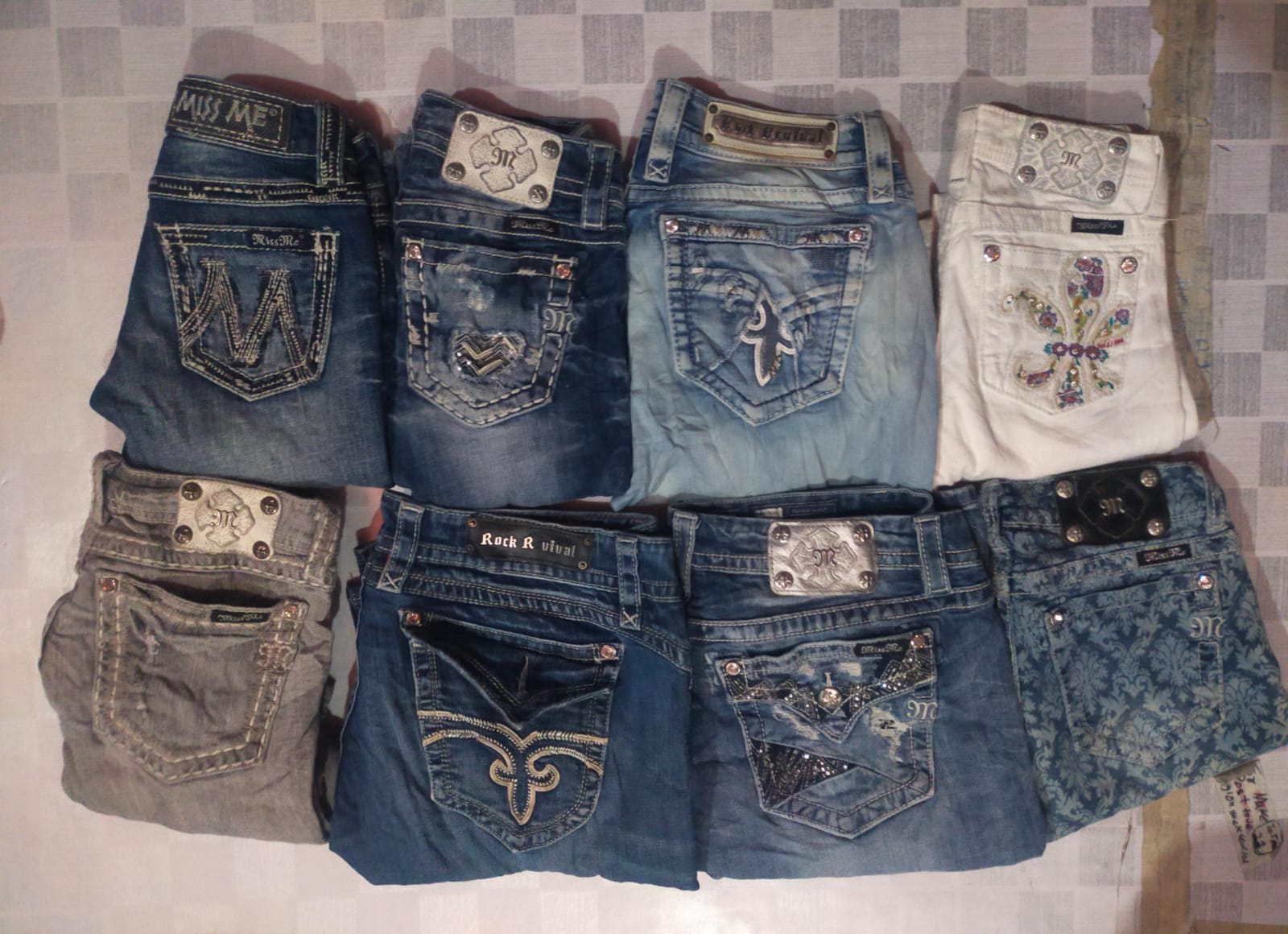 ID 245 MISS ME ROCK REVIVAL ET TRUE RELIGION CAPRY TOTAL 12 PIÈCES