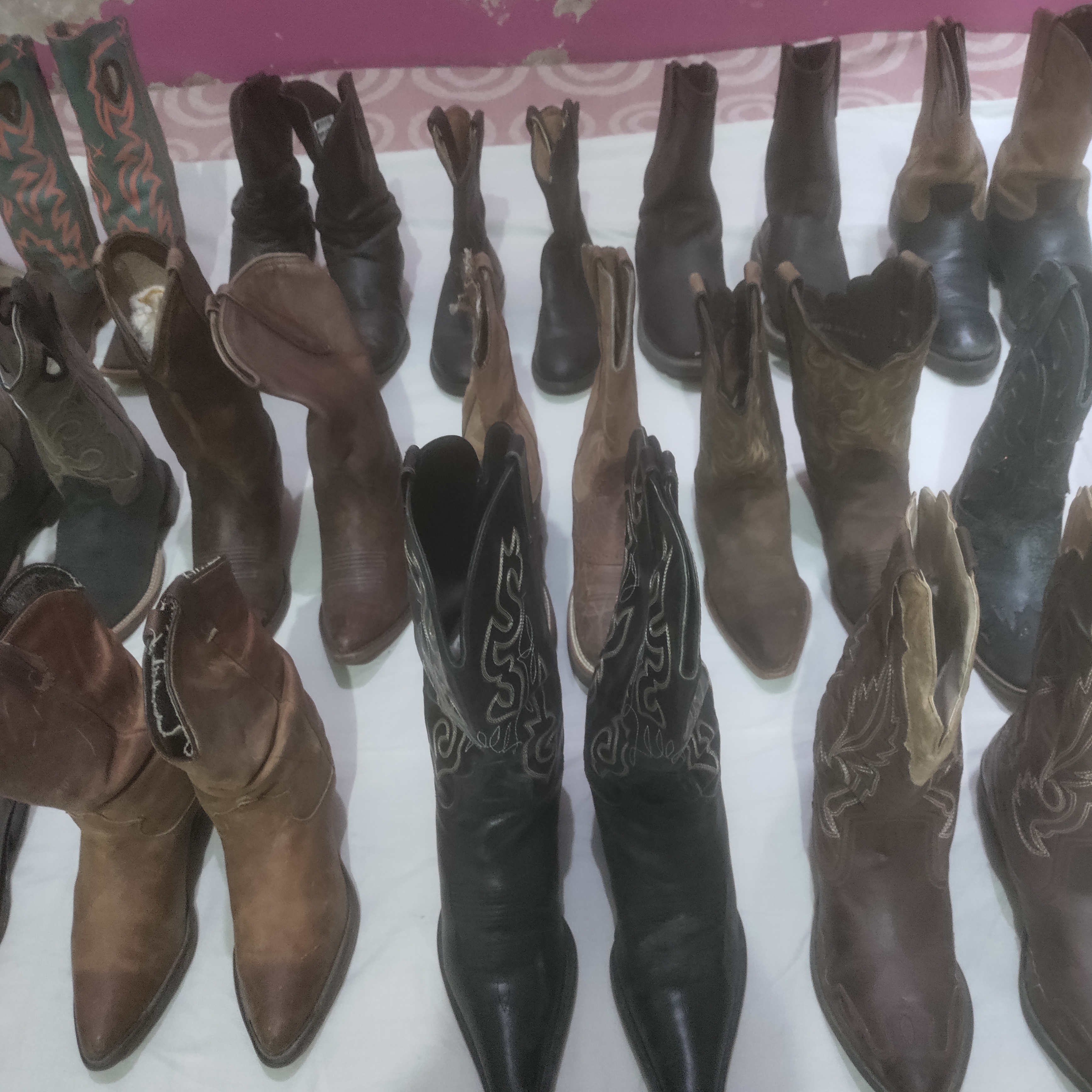 Cowboy boots 25 PCs