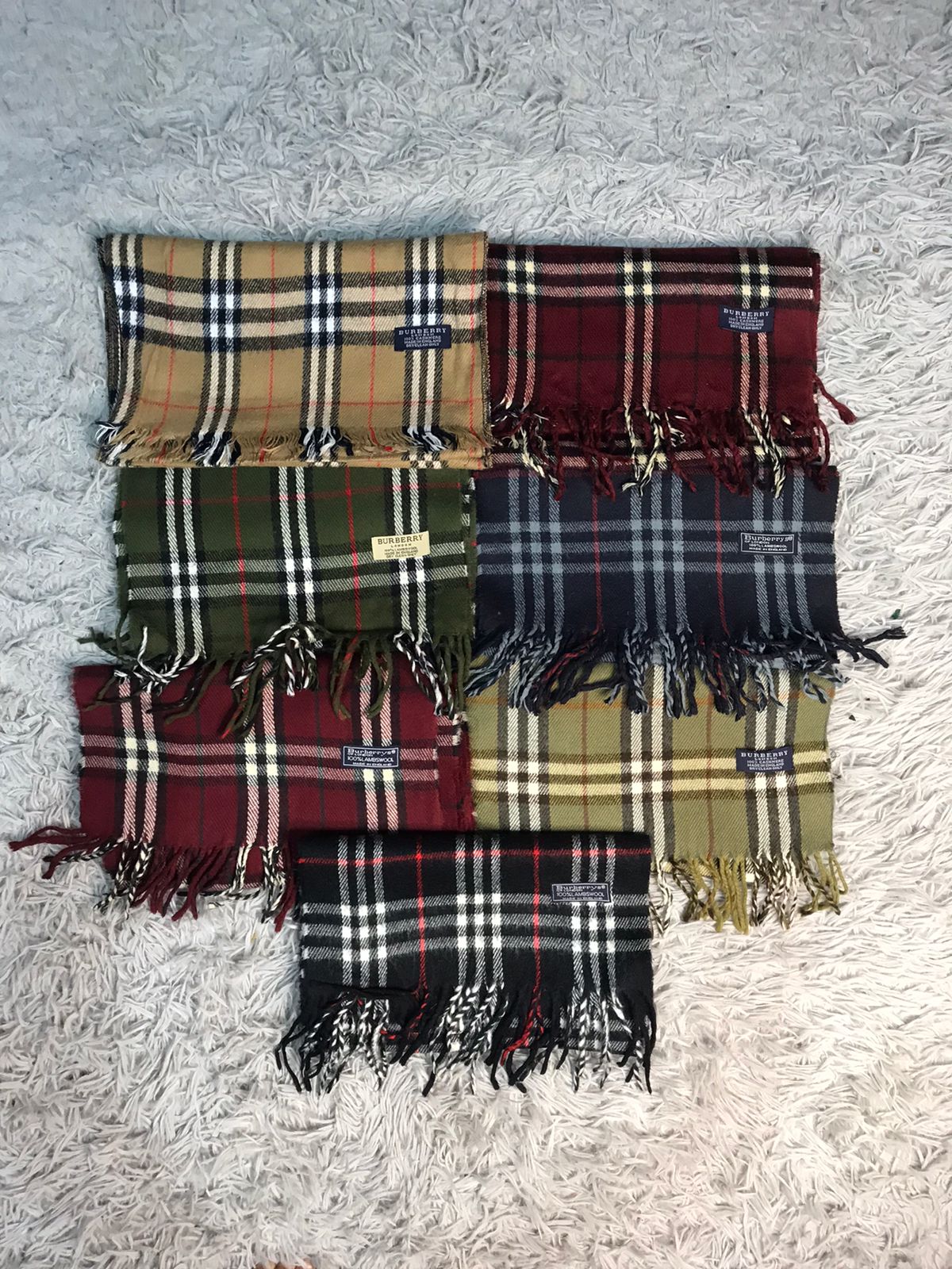 Foulard Burberry grado AB 30 pezzi