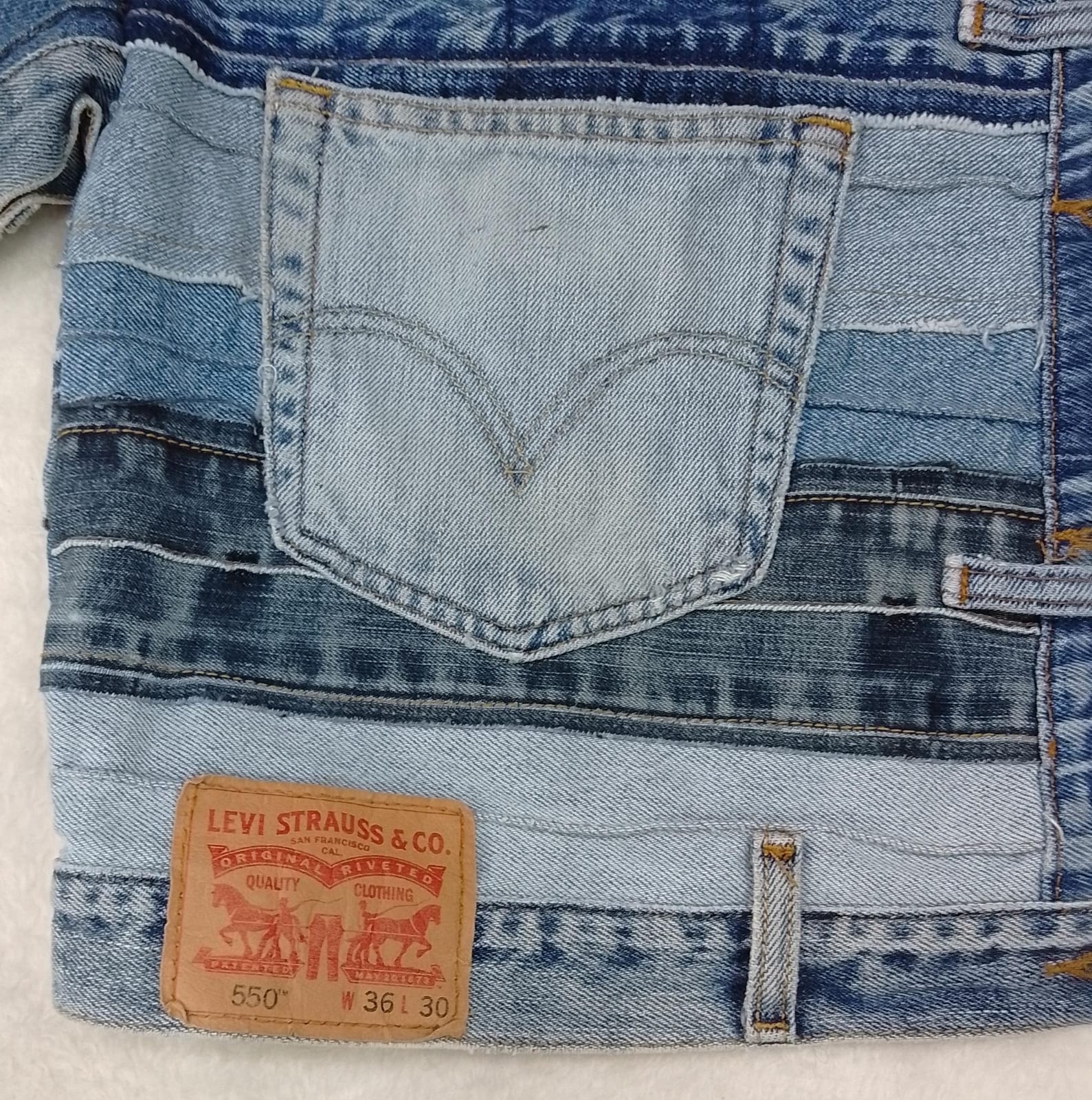 CR3275 Rework Levi's Belted Jackets - 12 Pcs