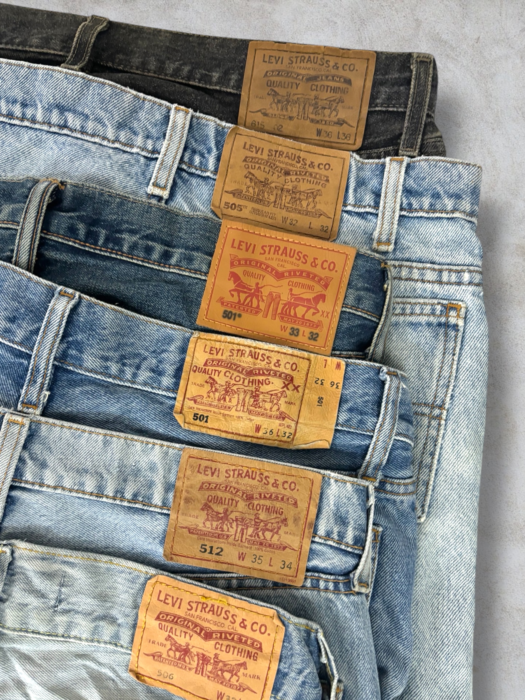 Jeans Mix Code Levi's 25 Pcs (C13)