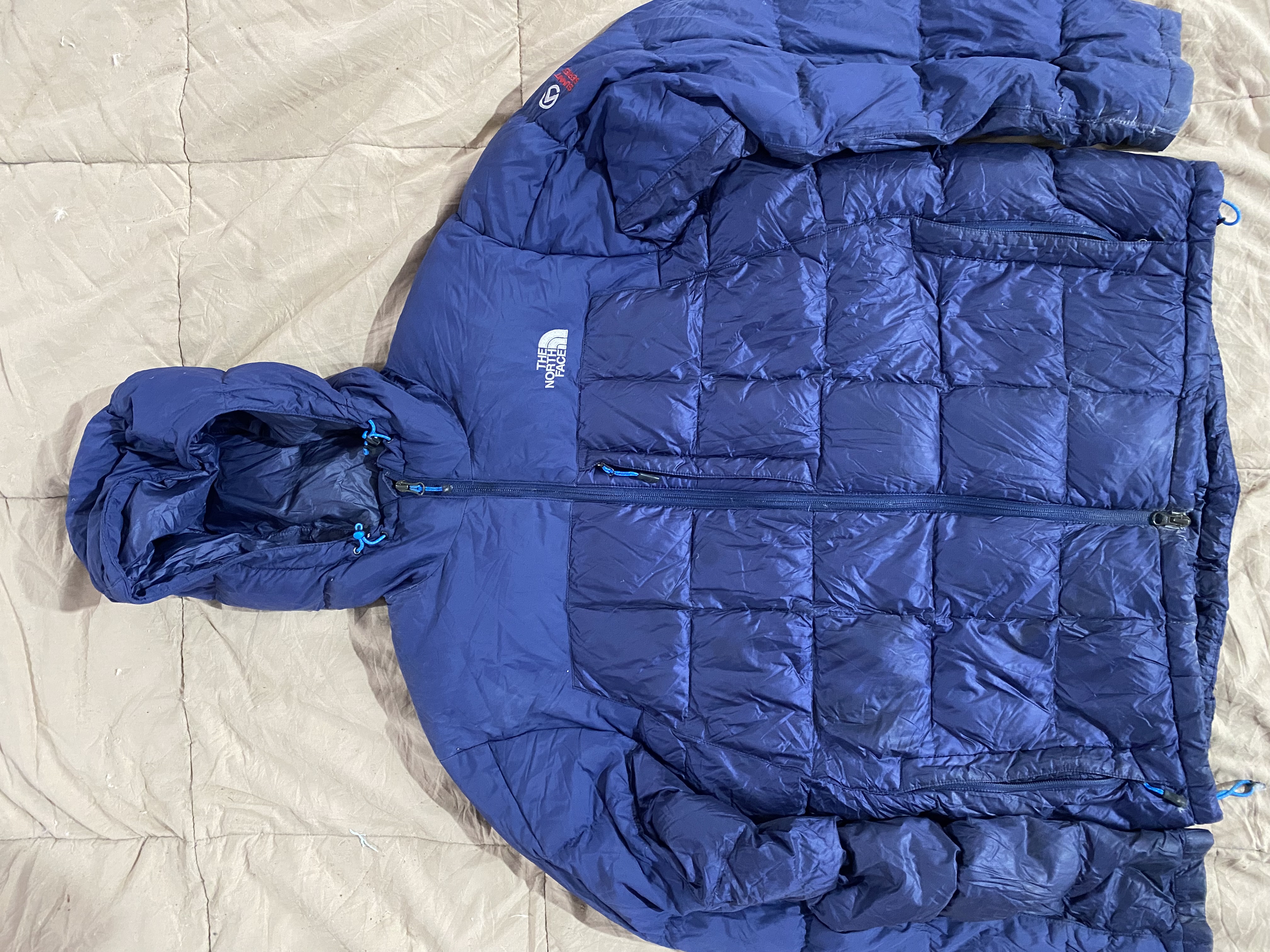 The North Face Puffer Jackets - 17 Pieces