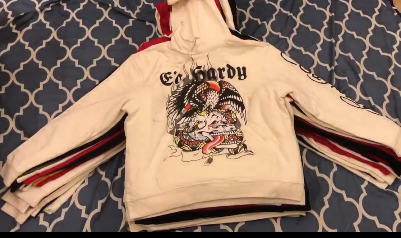 ED Hardy Sweatshirt-Hoodies 30 Stück